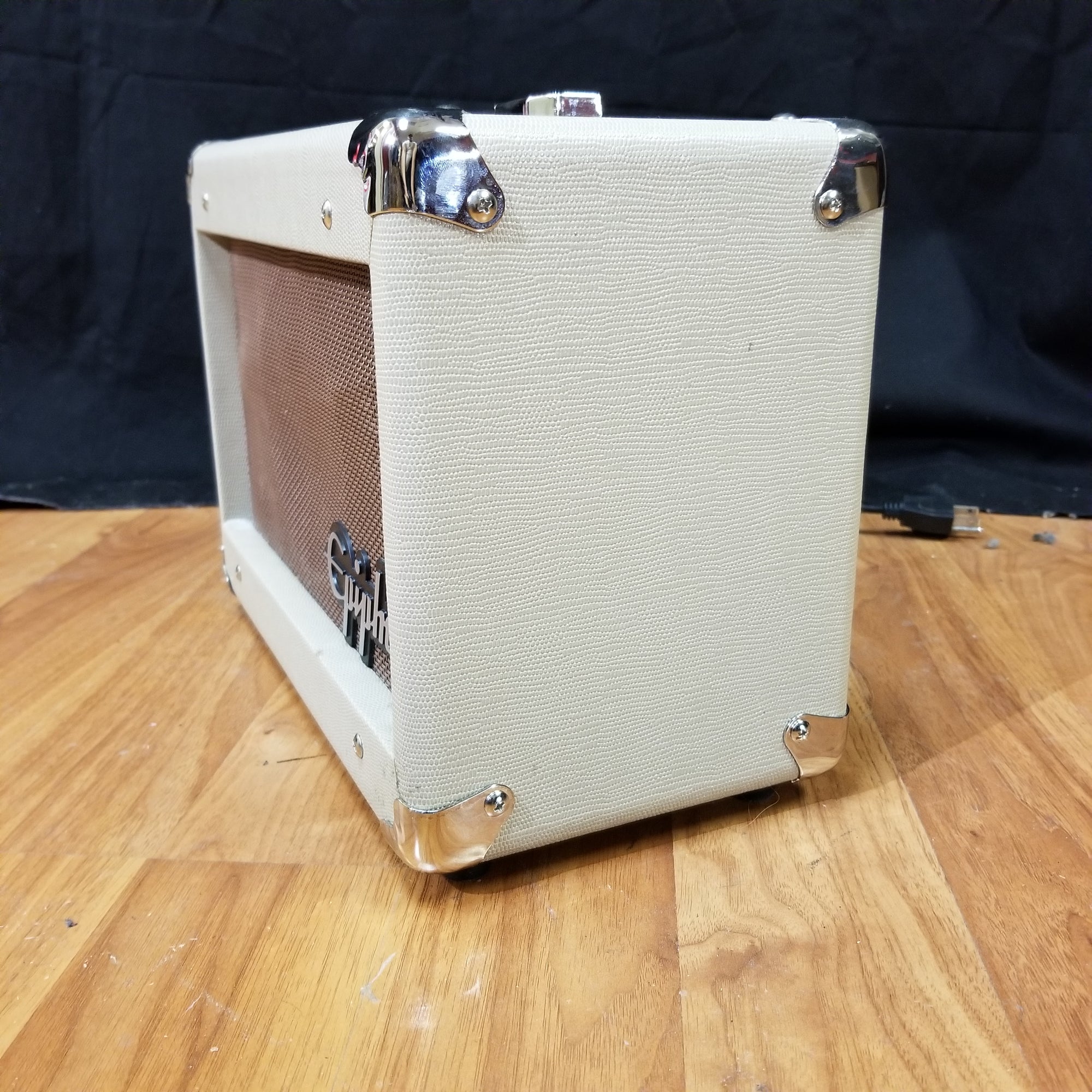 Epiphone Studio Acoustic 15C Amplifier Evolution Music