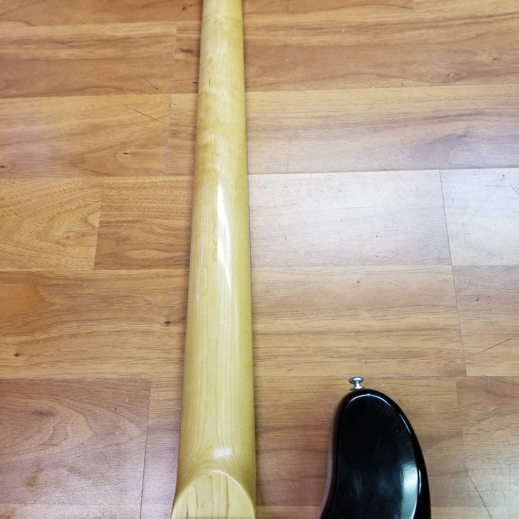 Hondo II P Bass w/ 1/4pnds