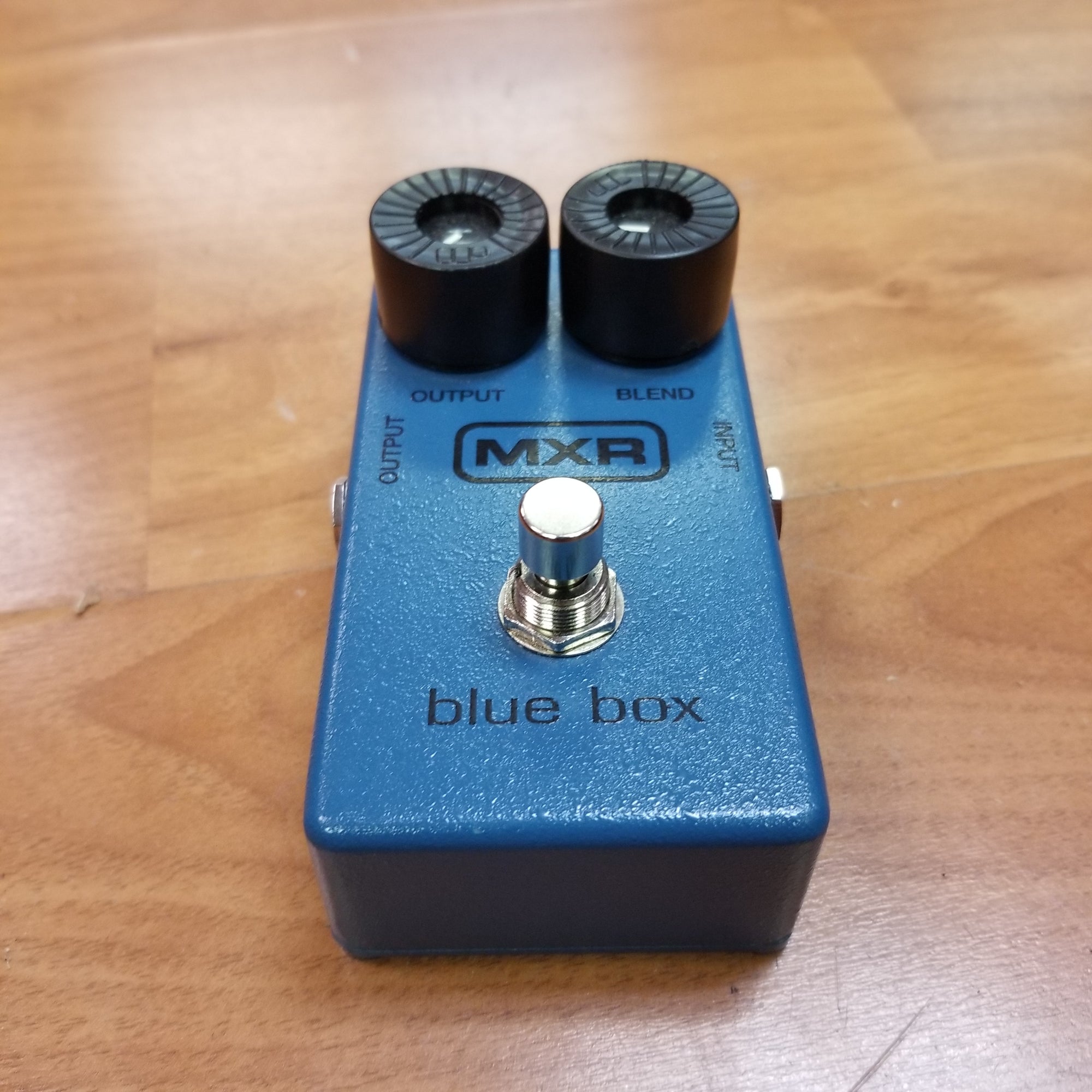 MXR Blue Box Octave Fuzz Pedal - Evolution Music