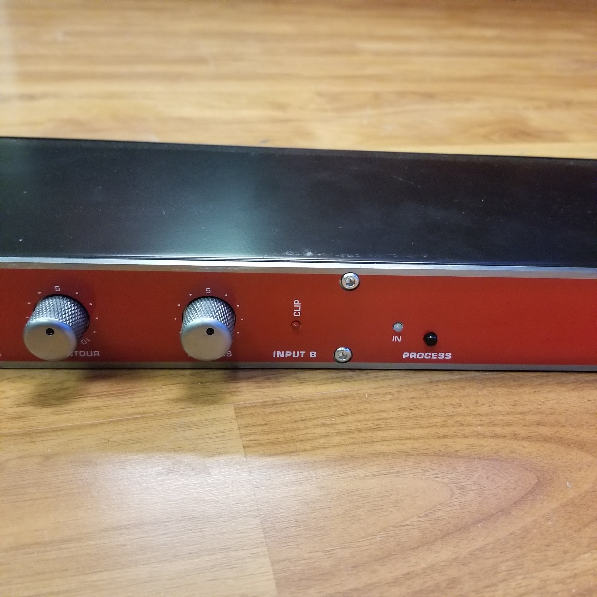 BBE 382i Sonic Maximizer - Evolution Music