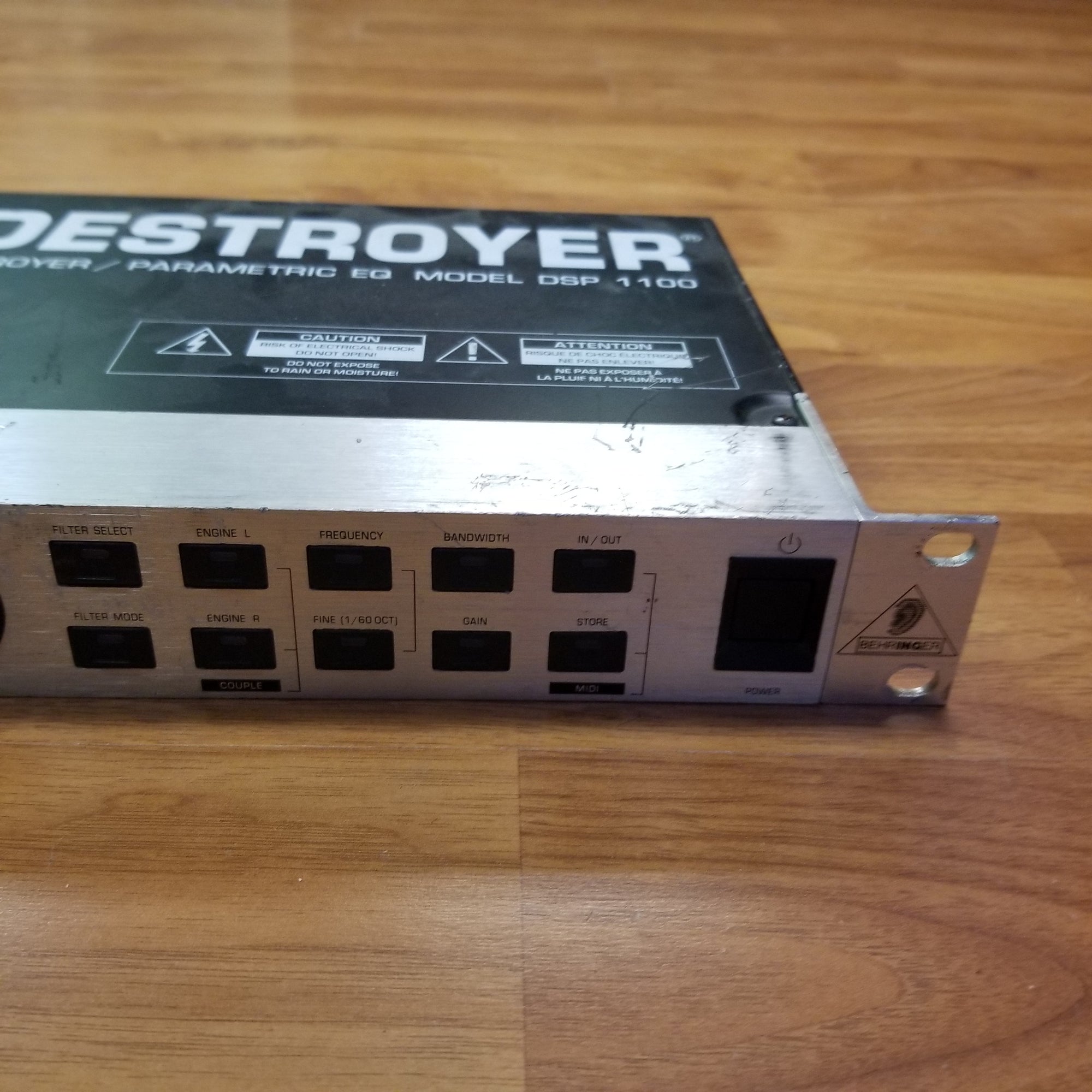 Behringer DSP1100 Parametric EQ / Feedback Eliminator