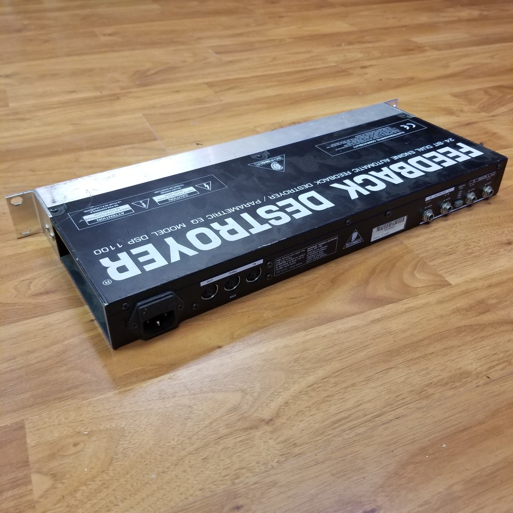 Behringer DSP1100 Parametric EQ / Feedback Eliminator