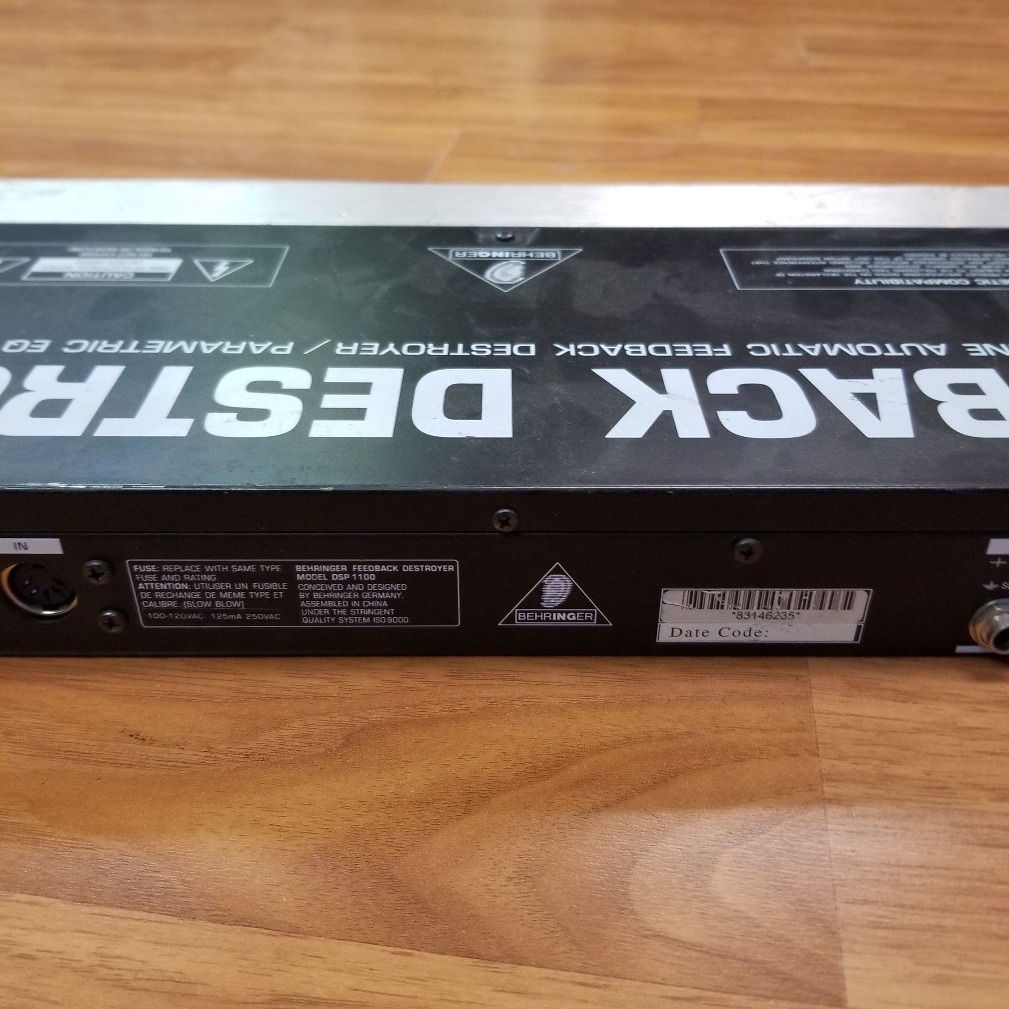 Behringer DSP1100 Parametric EQ / Feedback Eliminator