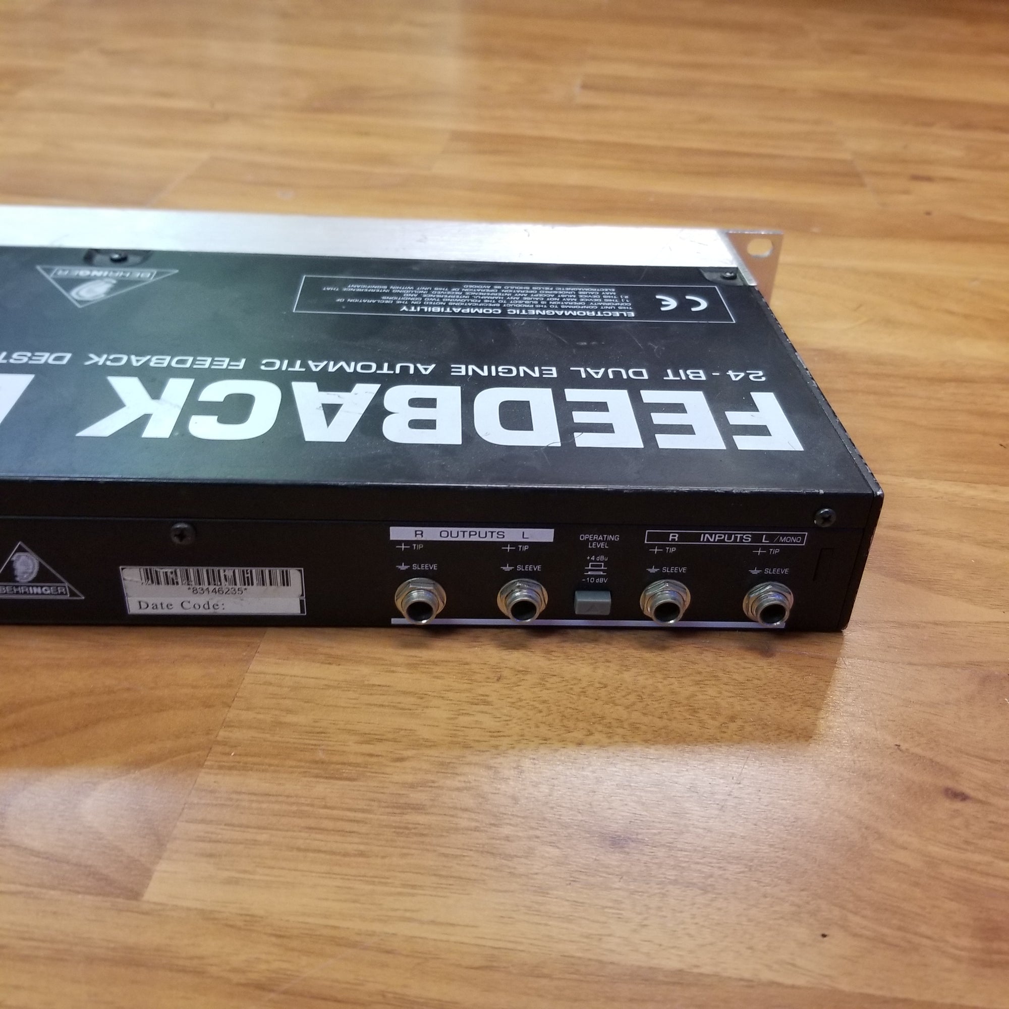 Behringer DSP1100 Parametric EQ / Feedback Eliminator