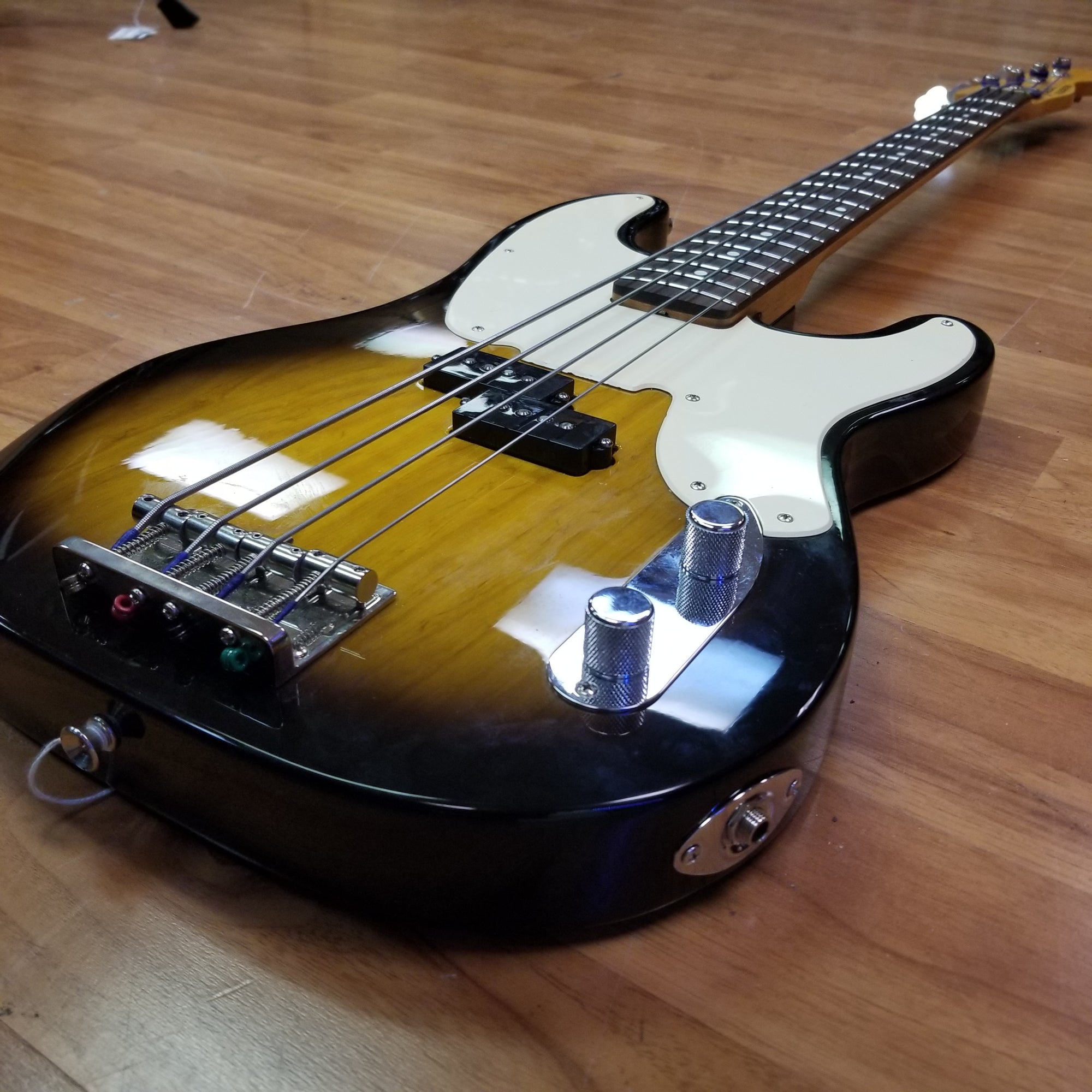 Partscaster Tele Bass