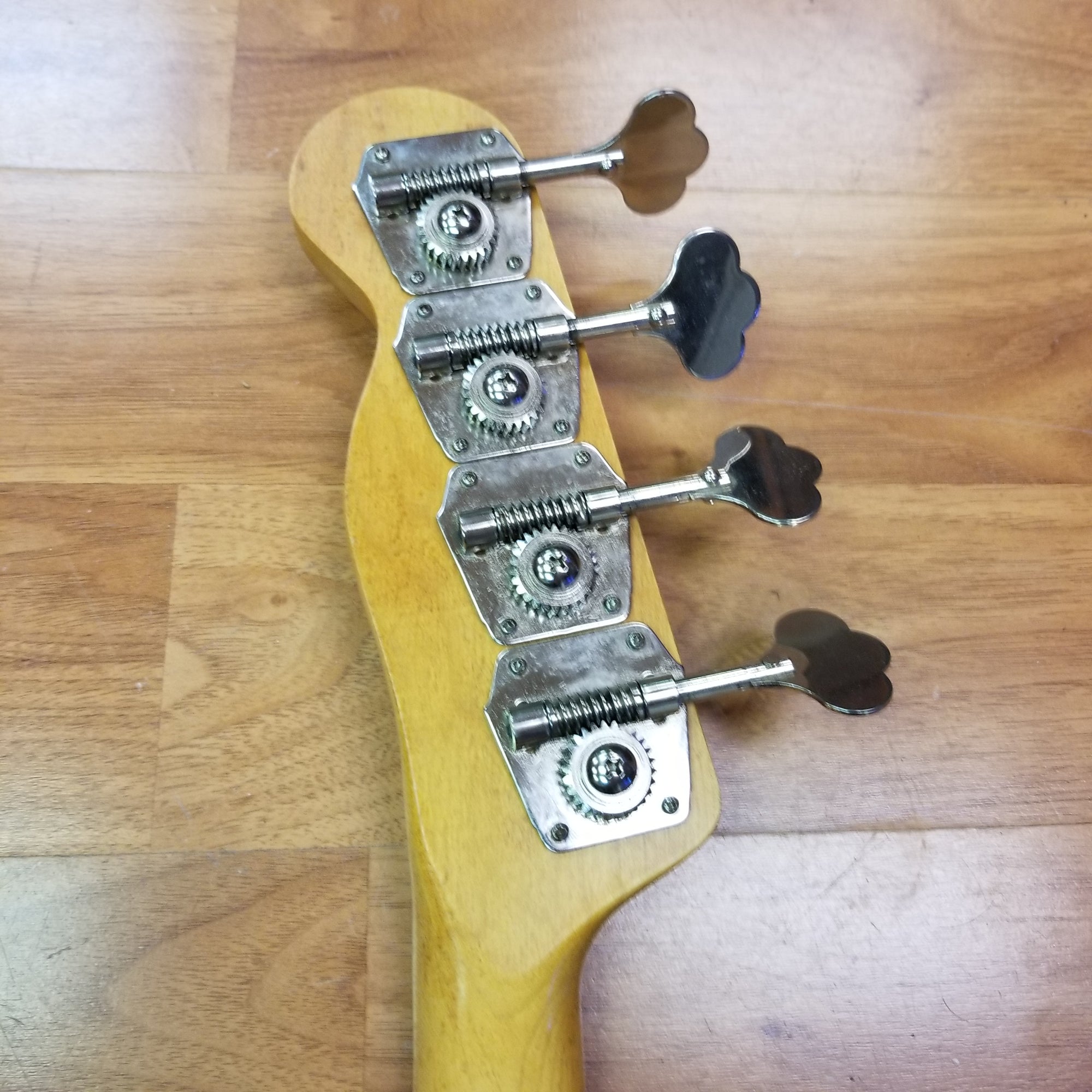 Partscaster Tele Bass