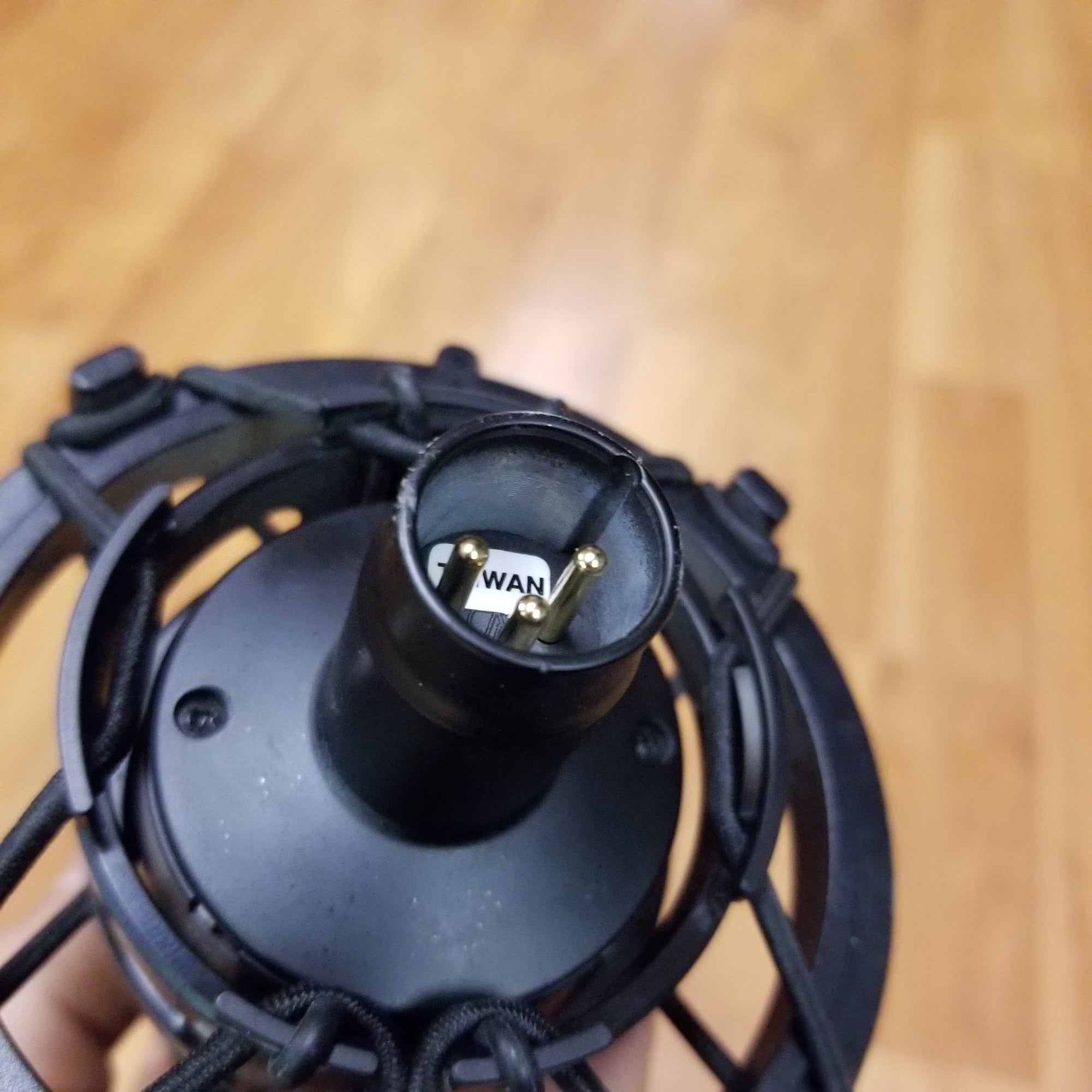 Audio Technica AT2035 Condenser Microphone w/ Mount