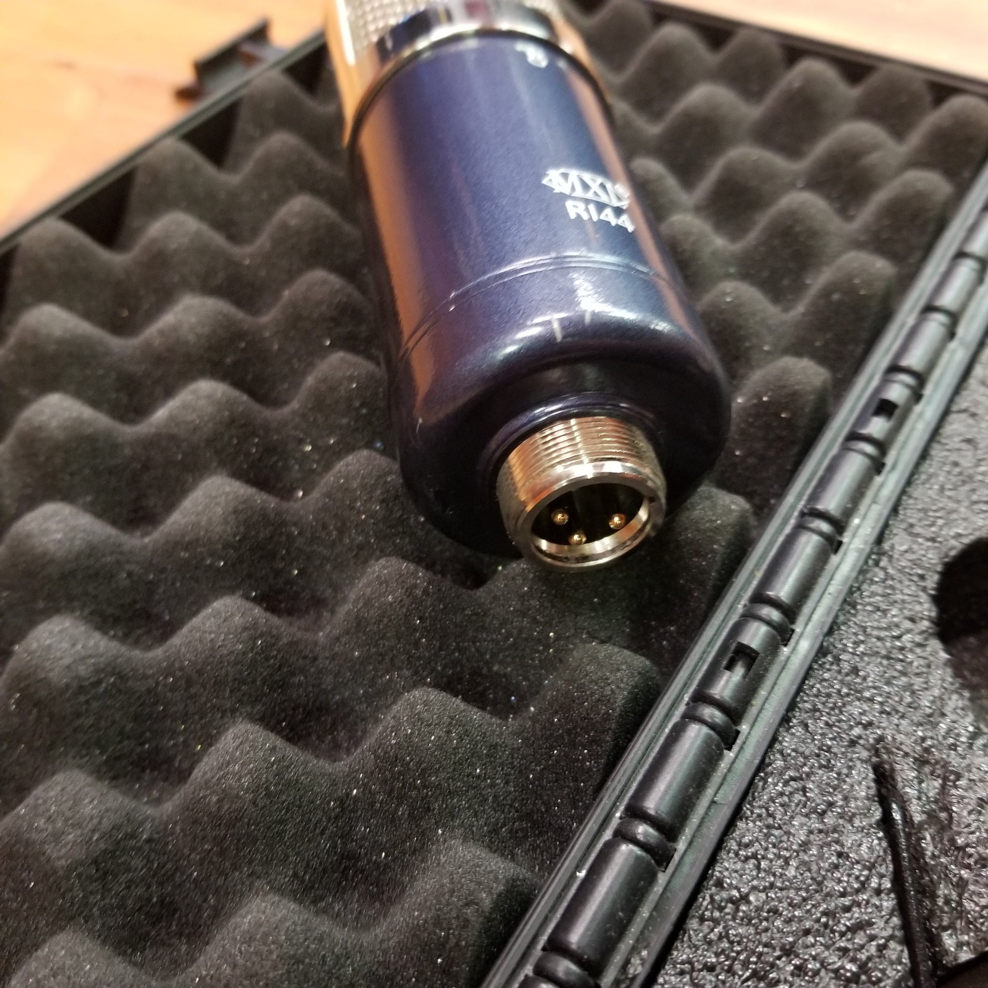 MXL R144 Ribbon Mic w/Case
