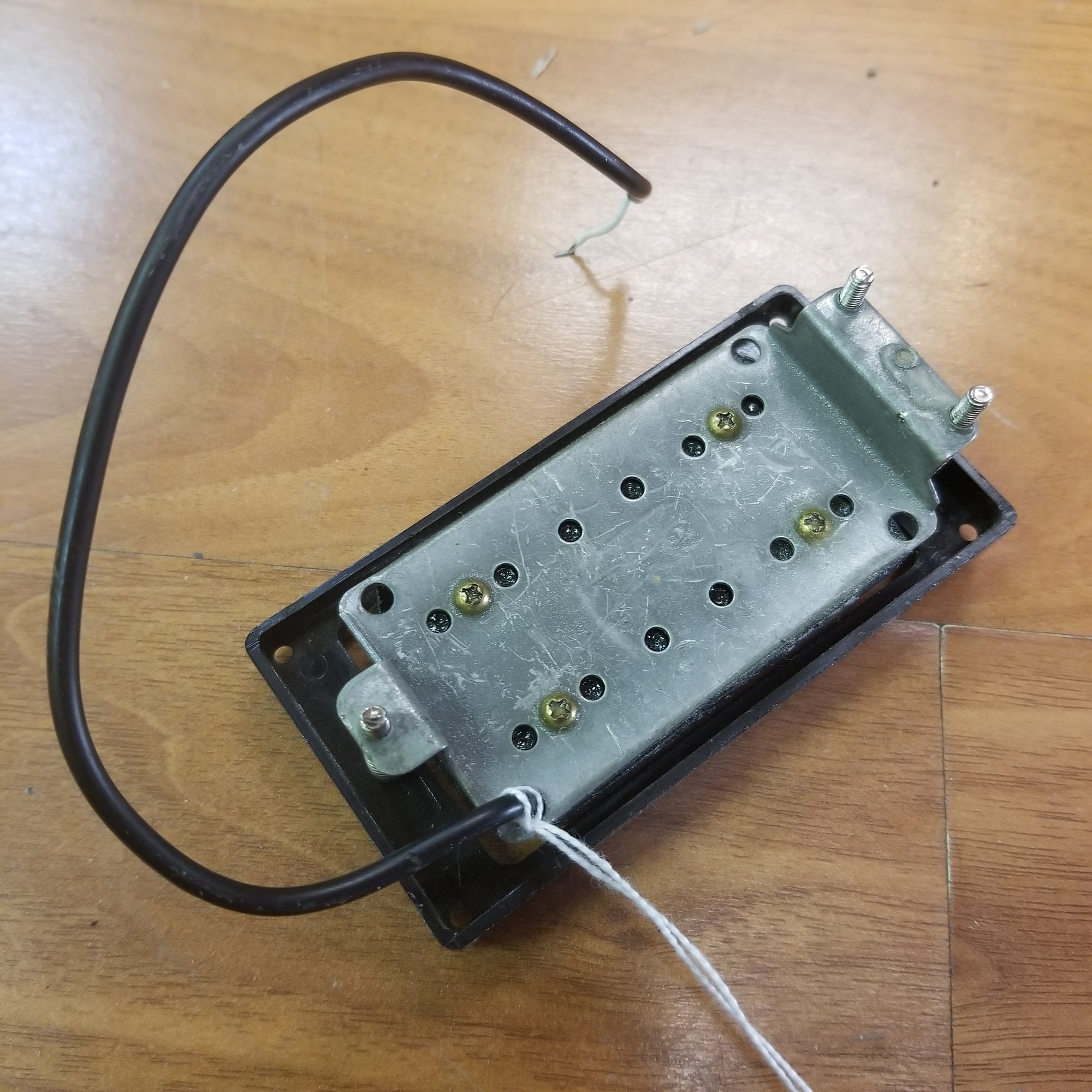 Ibanez V-2 Humbucker, Neck Position Black