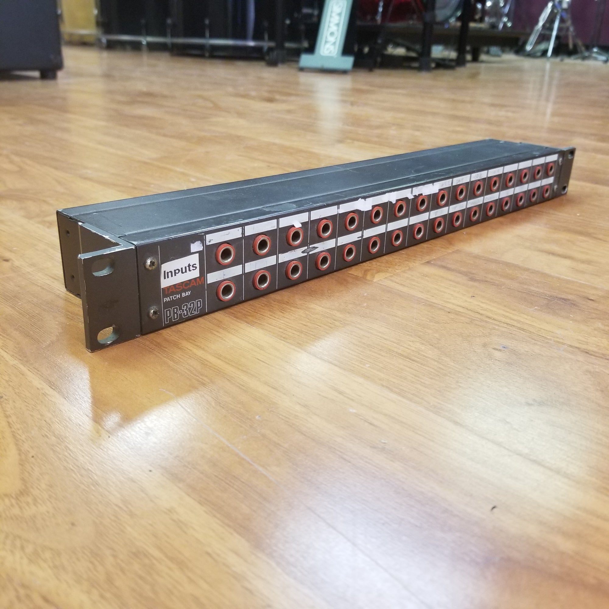 Tascam PB-32P Patchbay