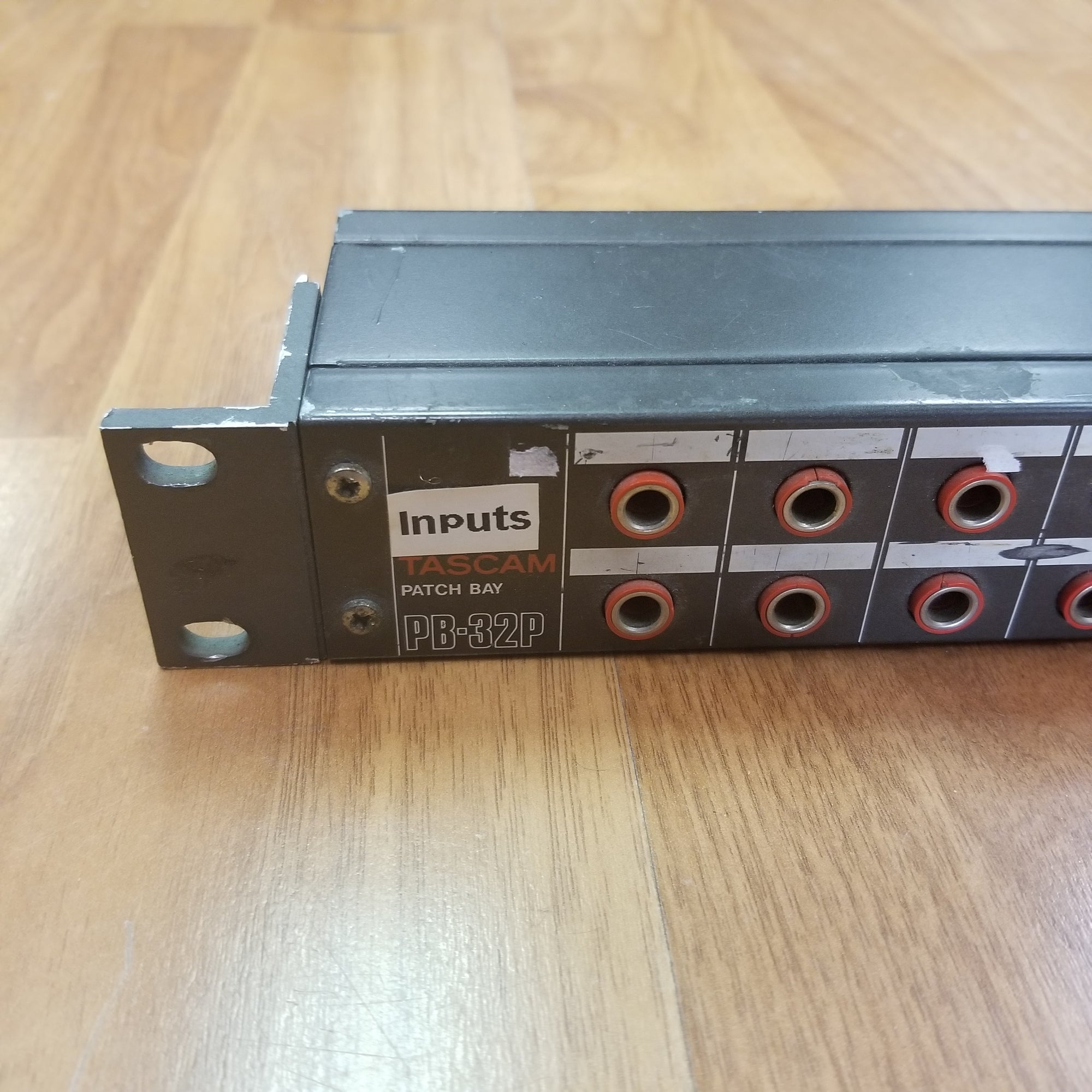 TASCAM PB-32P hotsell patch bay