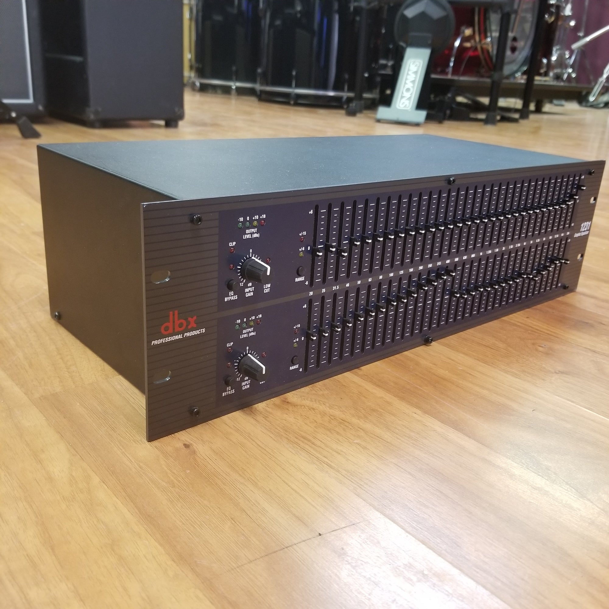 DBX 1231 31 Band Equalizer, Noisy - Evolution Music