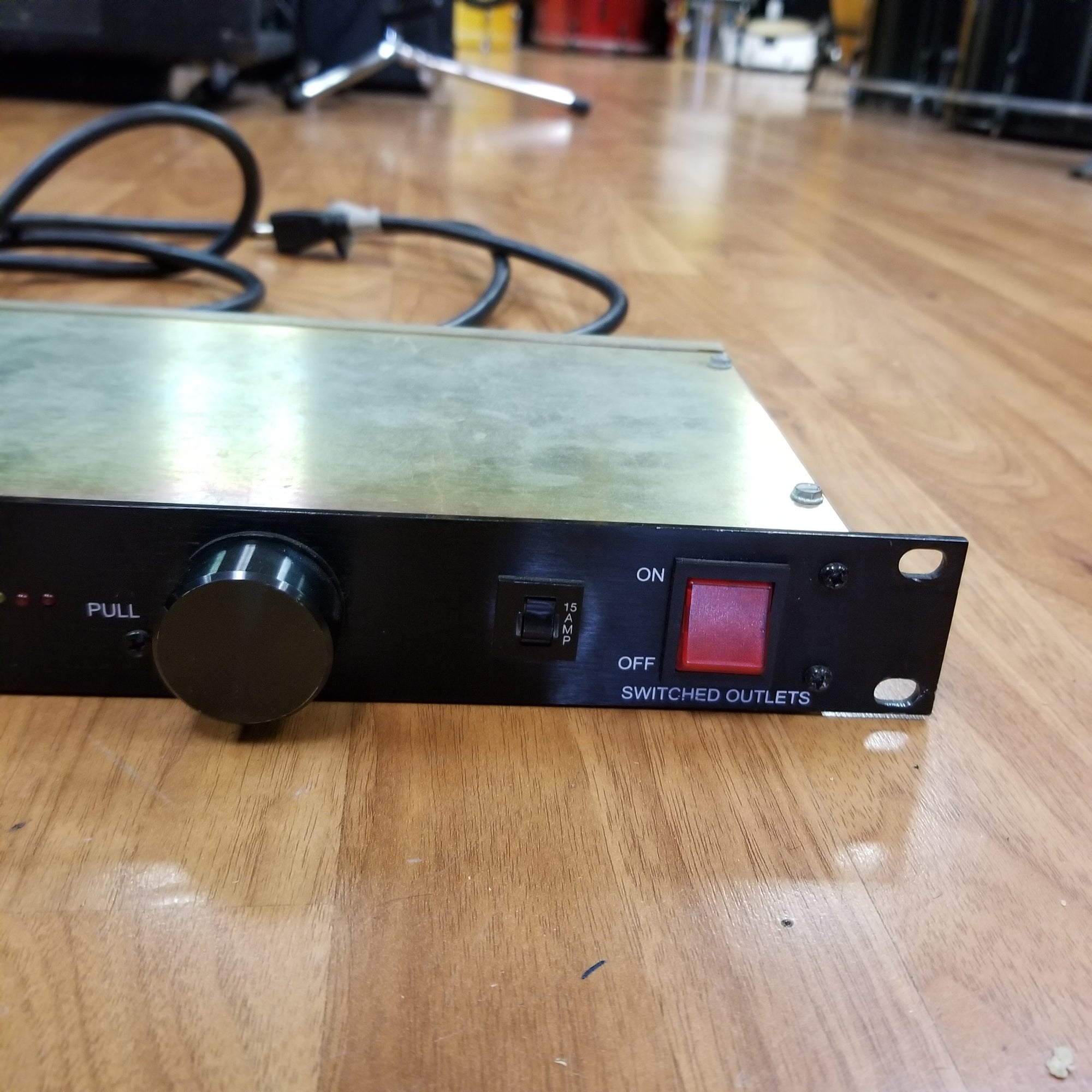 Furman M-8L Rack Power Conditioner