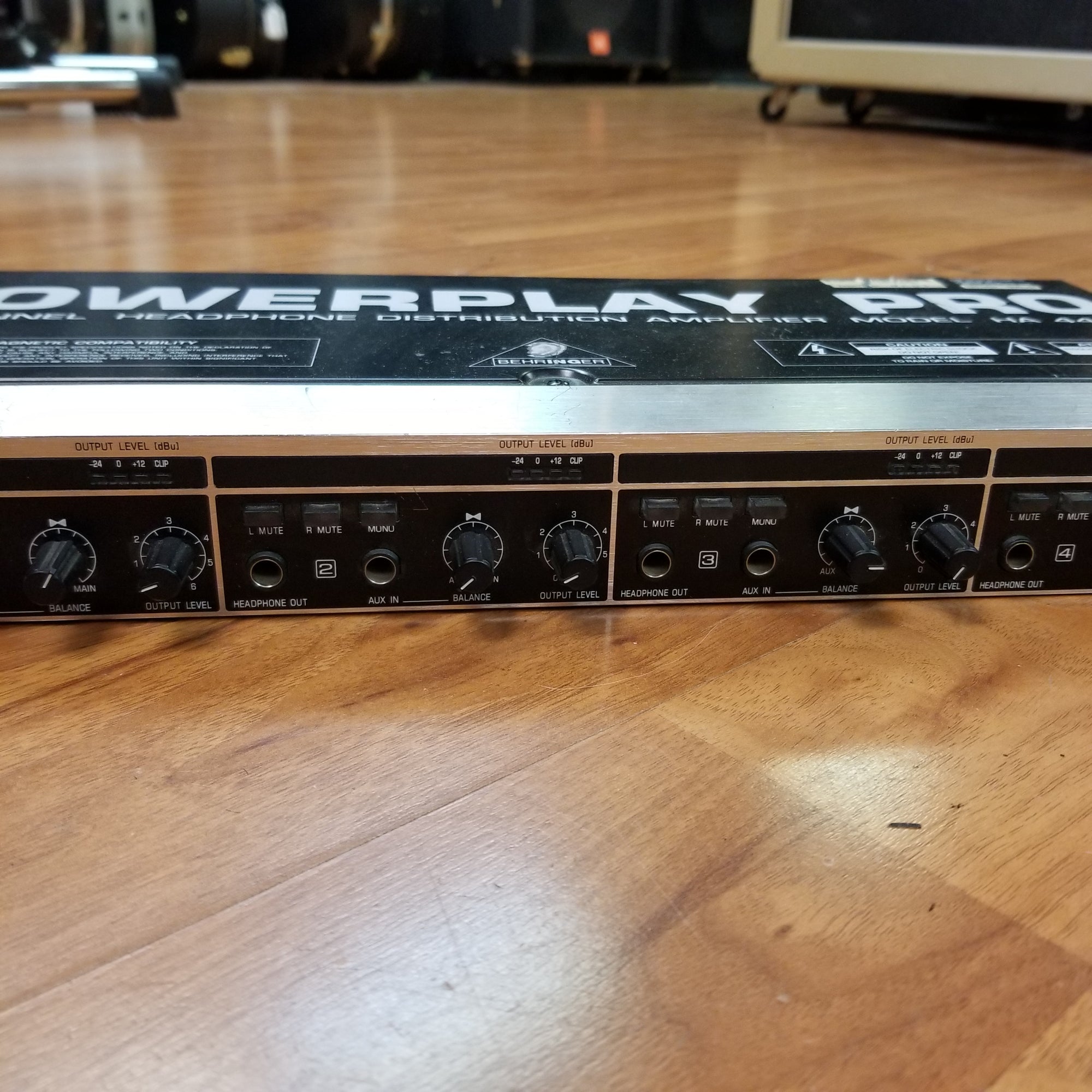 Behringer HA4400 PowerPlay Pro 4 Channel Headphone Amp