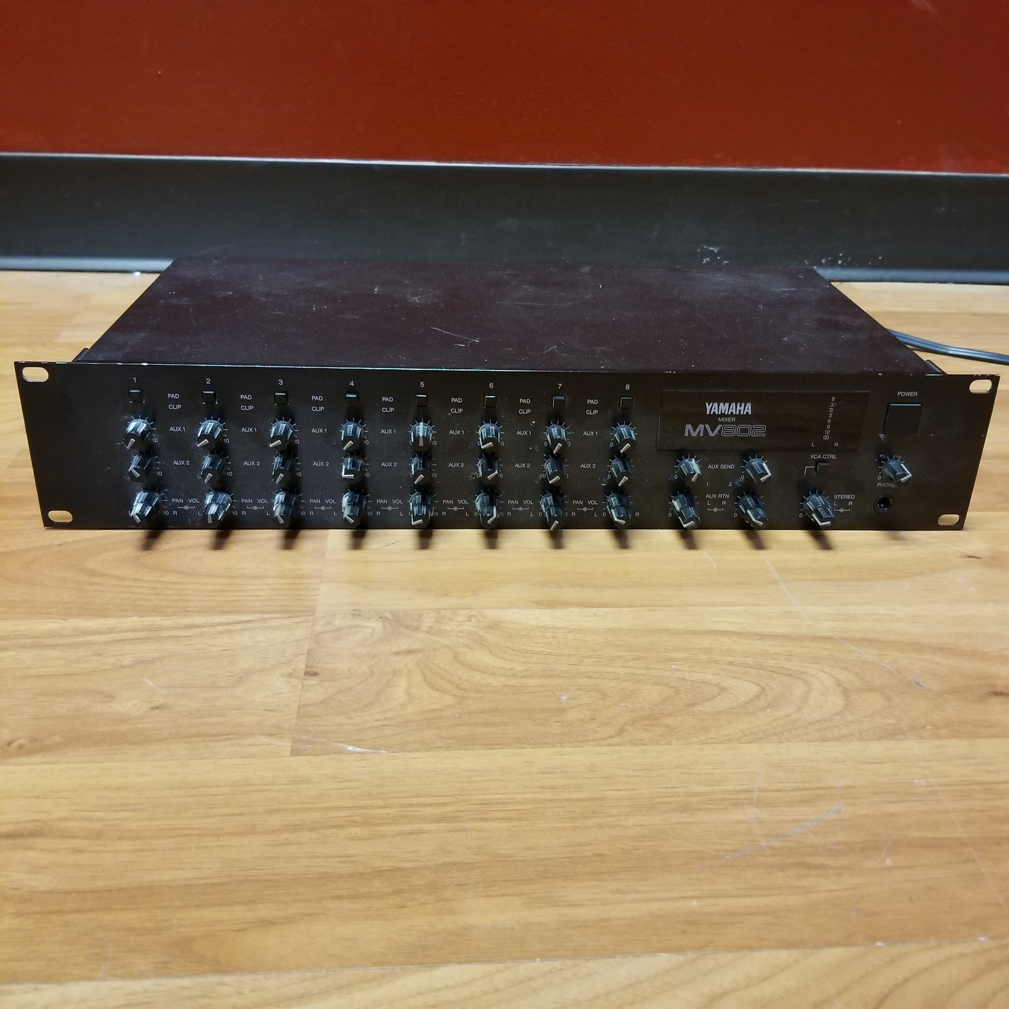 Yamaha MV802 8 Channel Rack Mixer