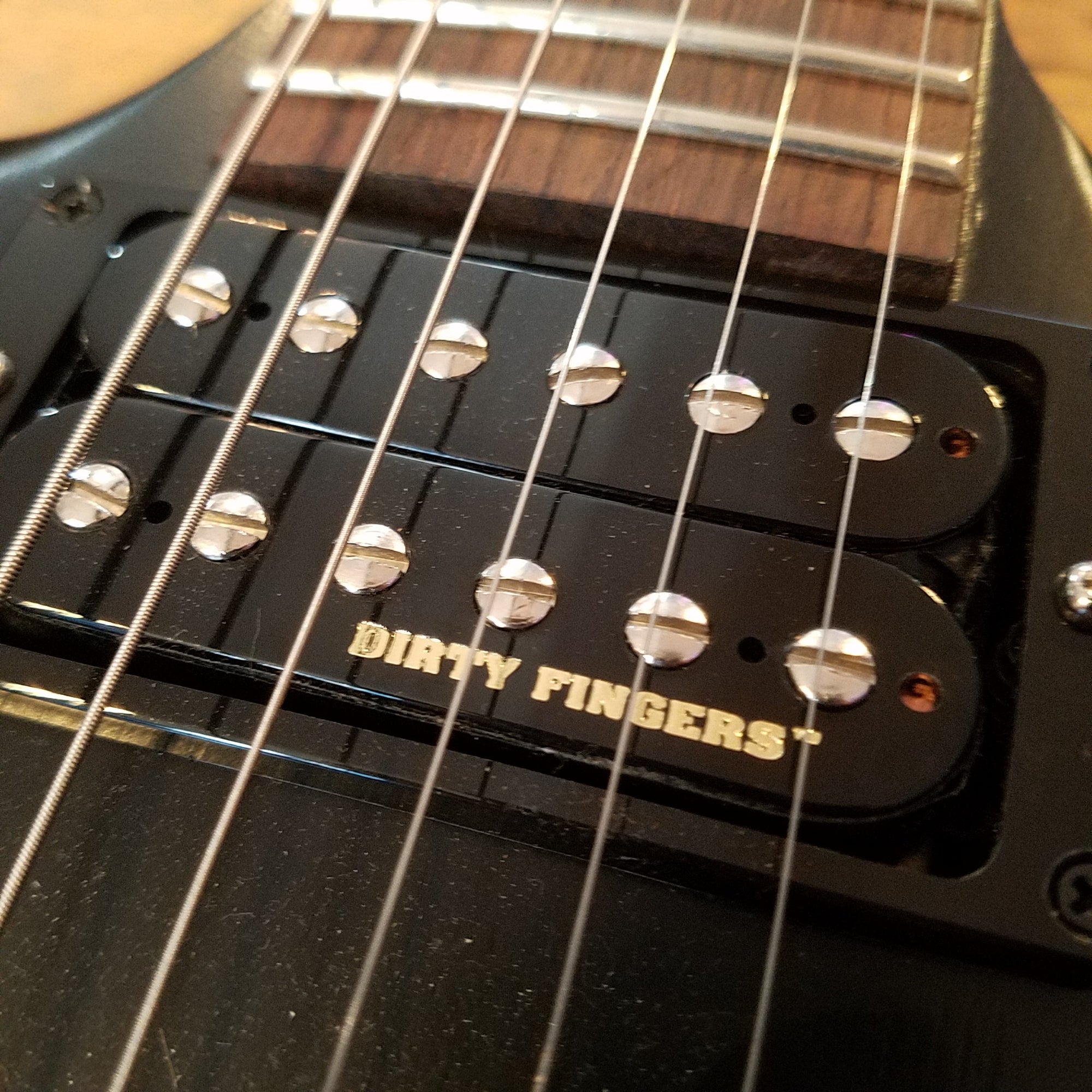 Gibson SG 70s Tribute Ebony Black 2013 with min-ETuners and padded gig bag