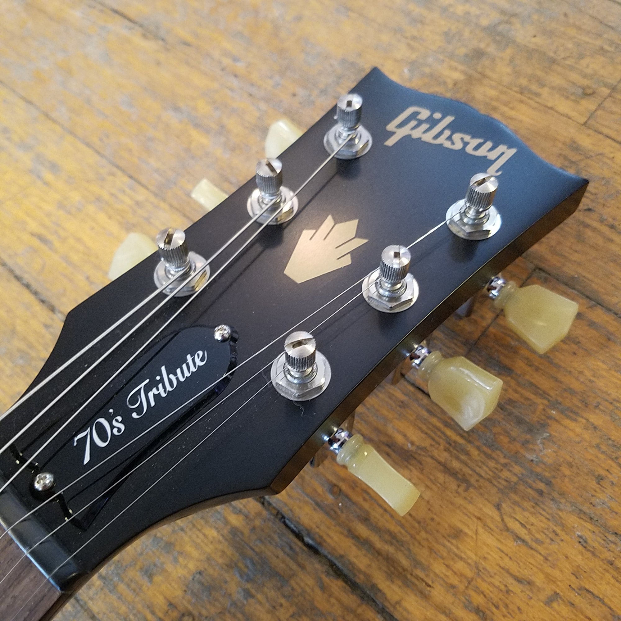 Gibson SG 70s Tribute Ebony Black 2013 with min-ETuners and padded gig bag