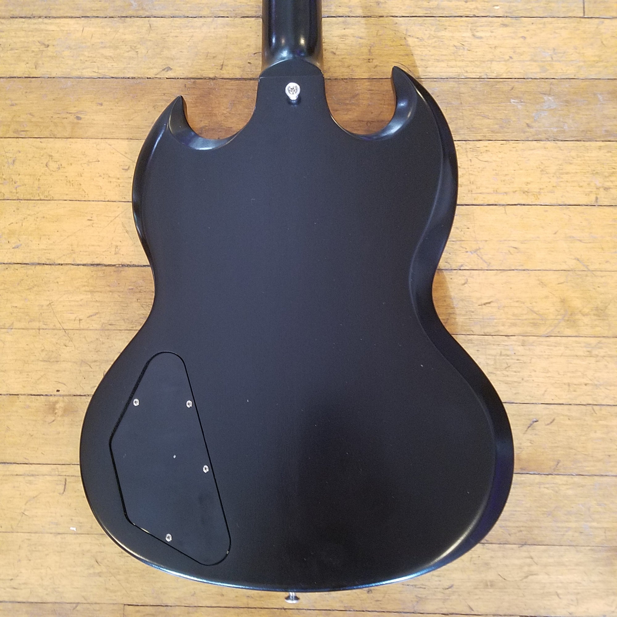 Gibson SG 70s Tribute Ebony Black 2013 with min-ETuners and padded gig bag