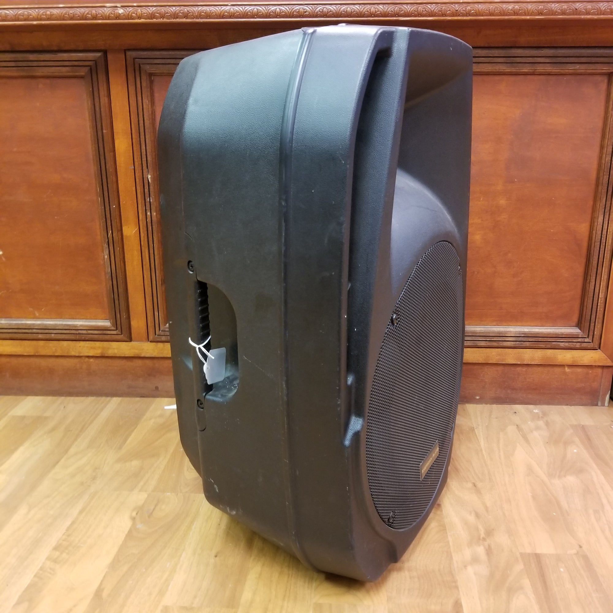 American Audio Powered Speaker