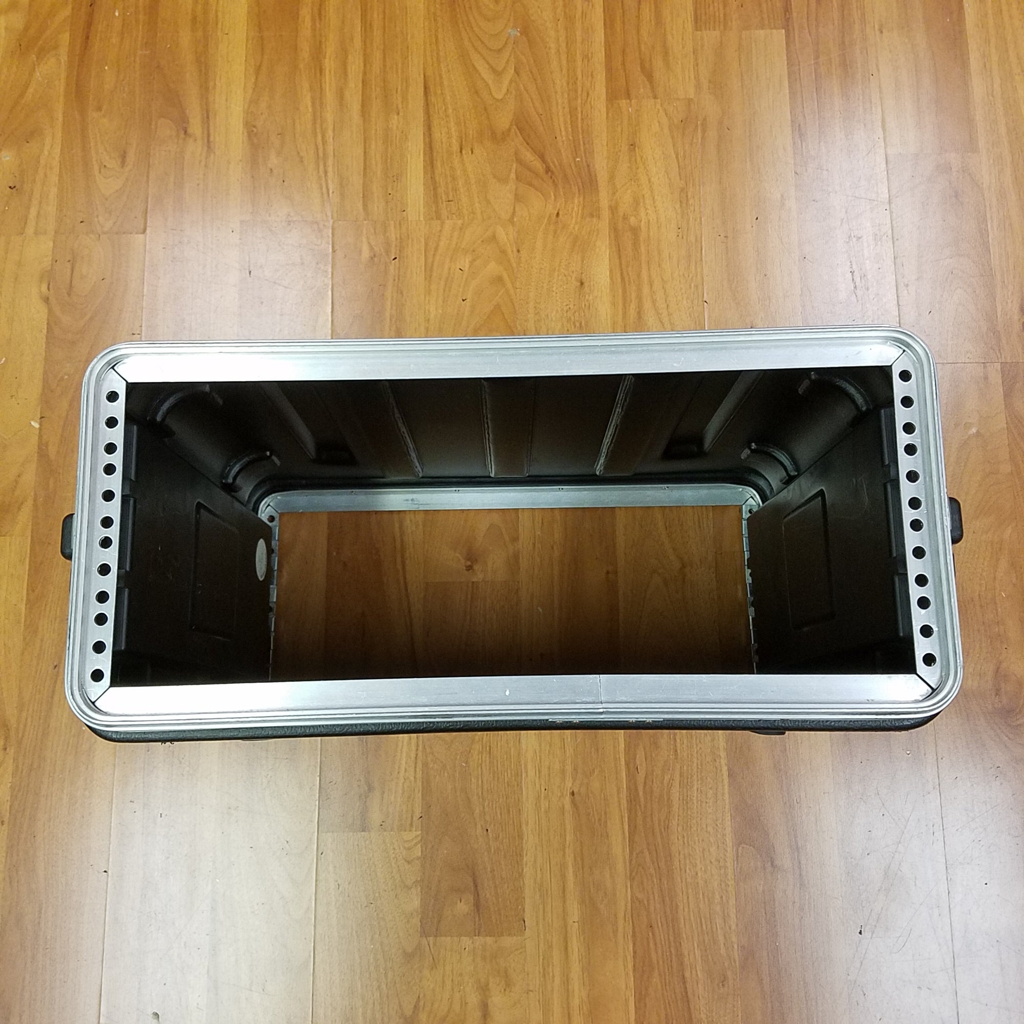 SKB 4U Space Molded Rack Case