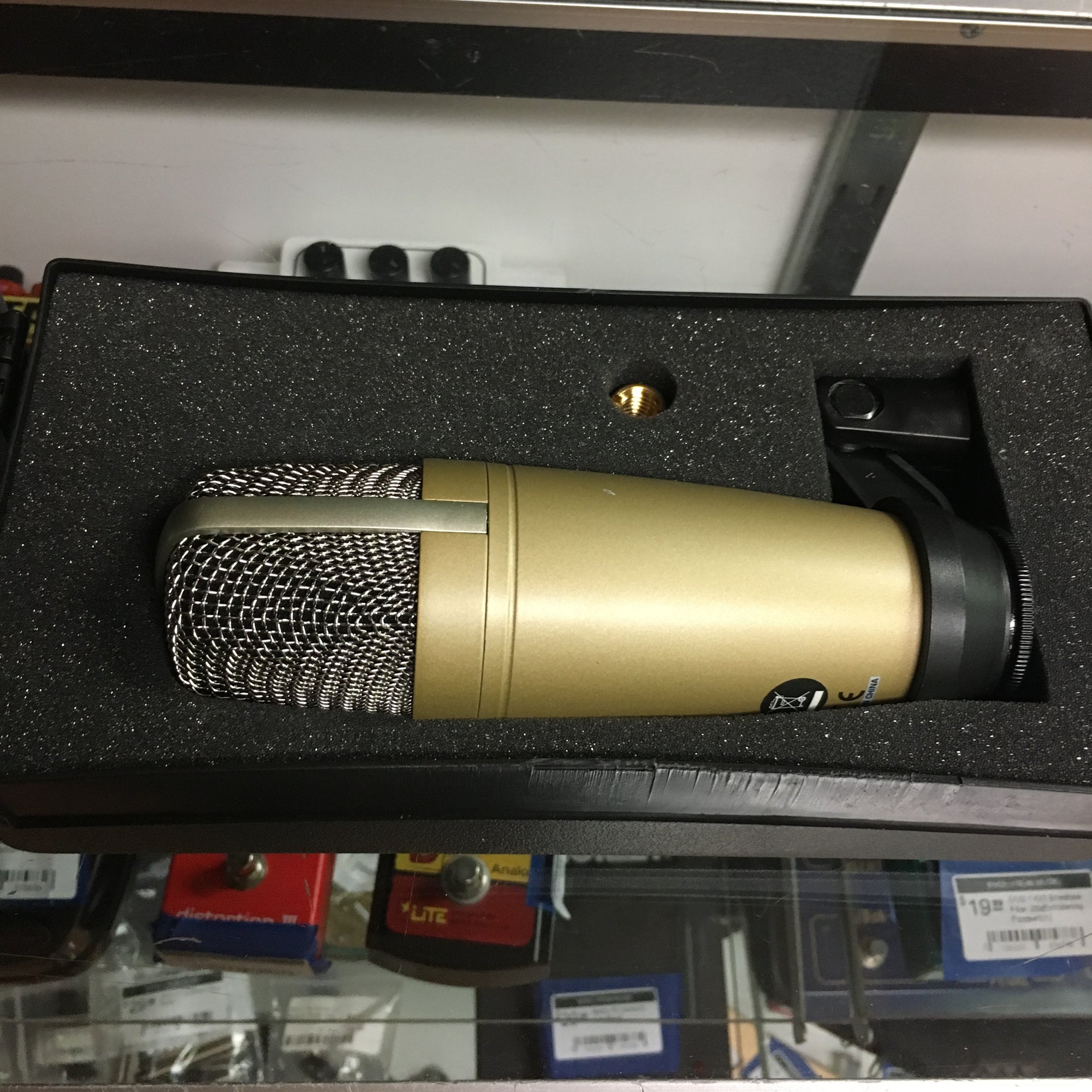 Behringer C-1 Studio Condenser Microphone