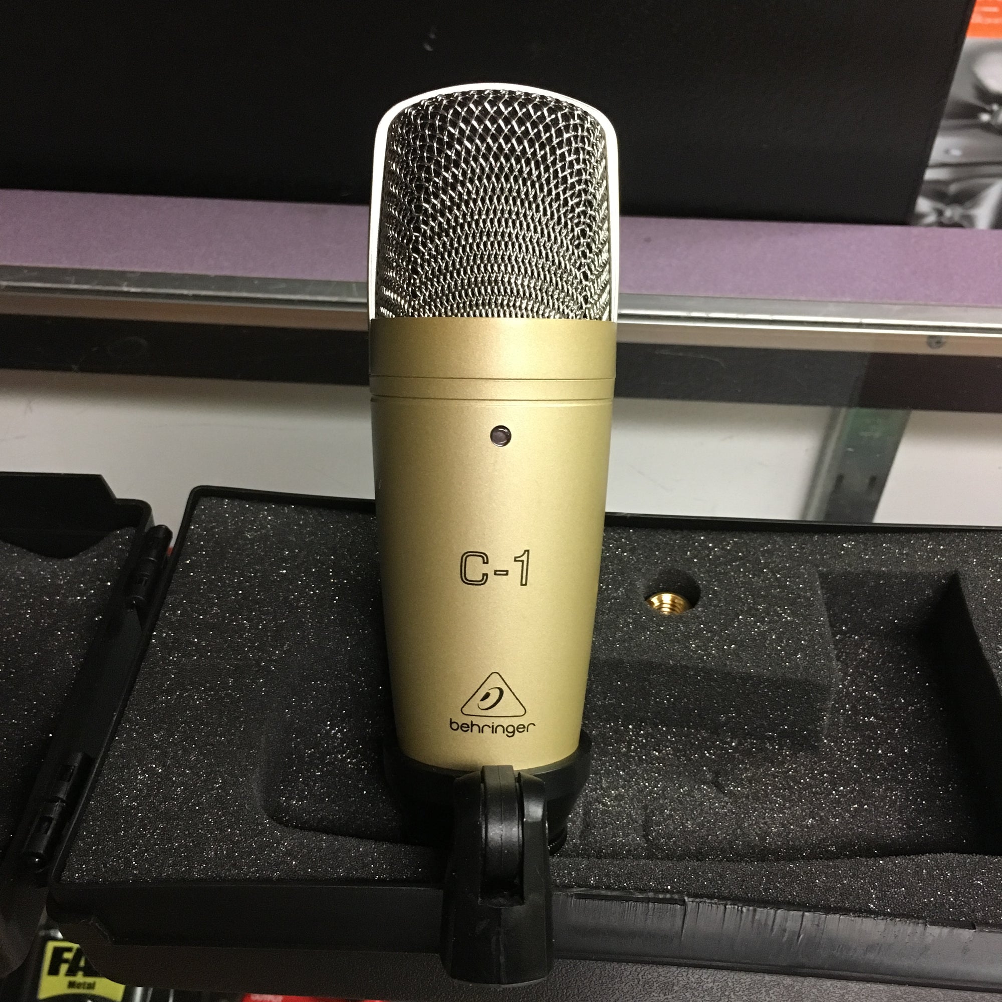 Behringer C-1 Studio Condenser Microphone