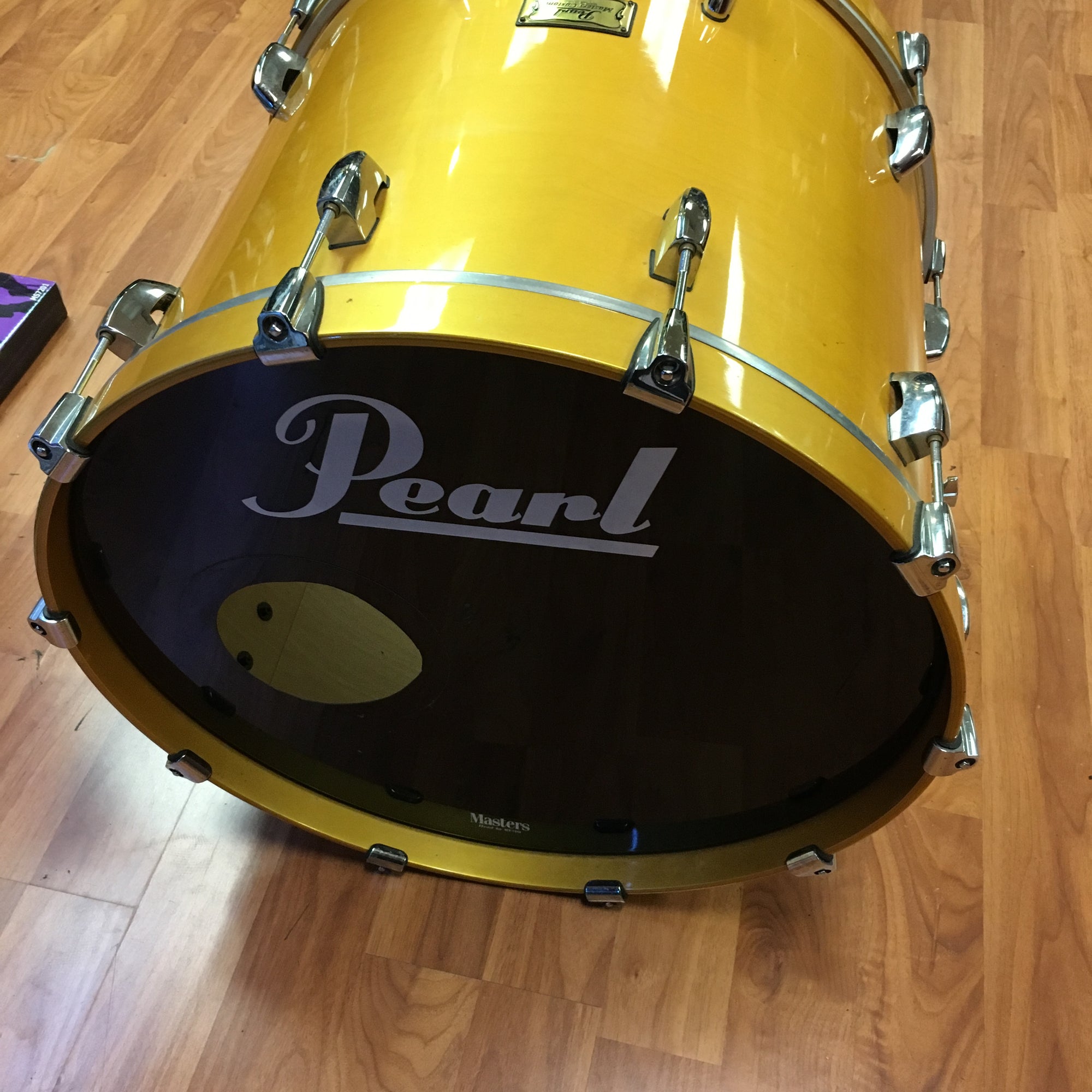 Pearl 22in x 18in Masters Custom Maple Bass Drum