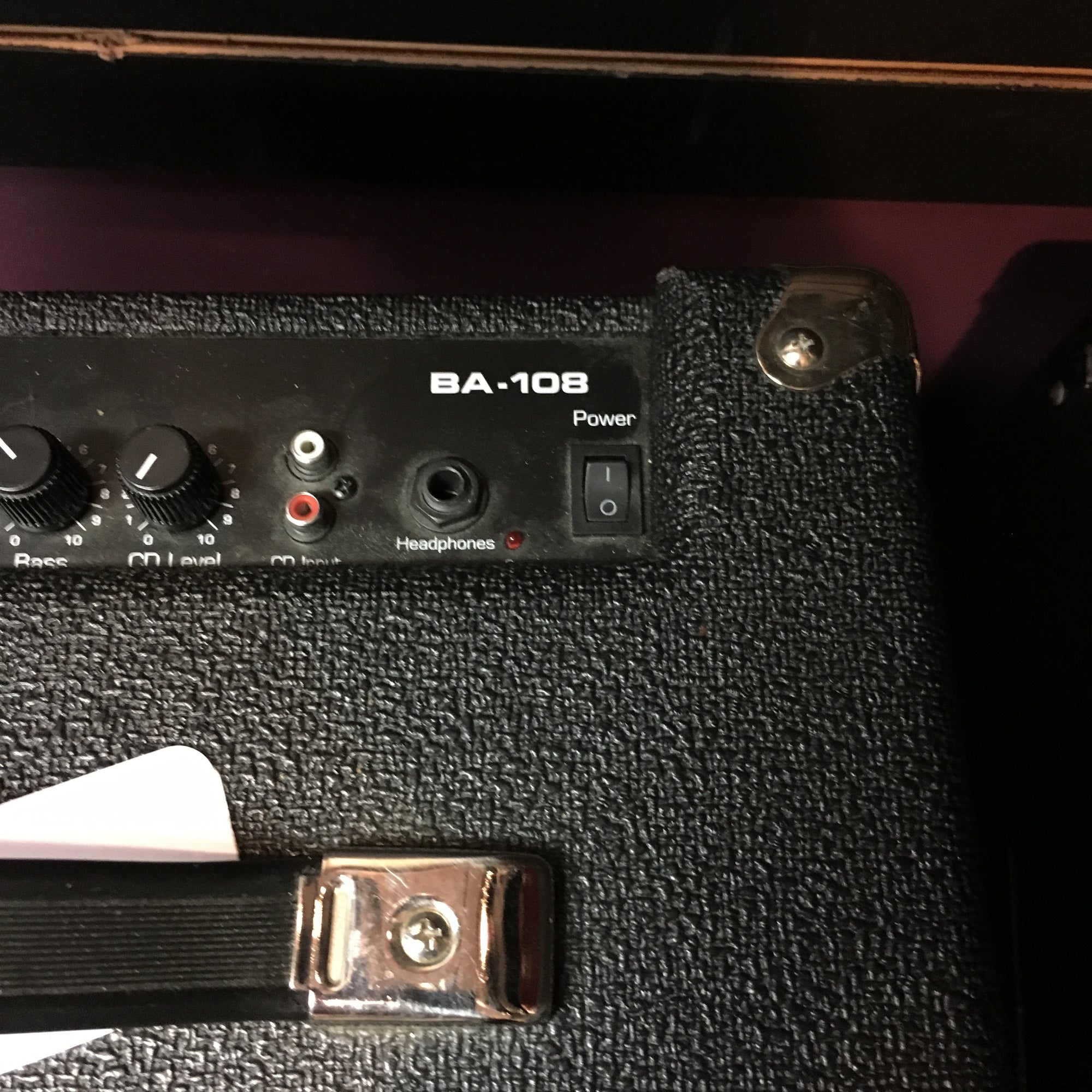 Ampeg BA-108 Bass Combo Amp