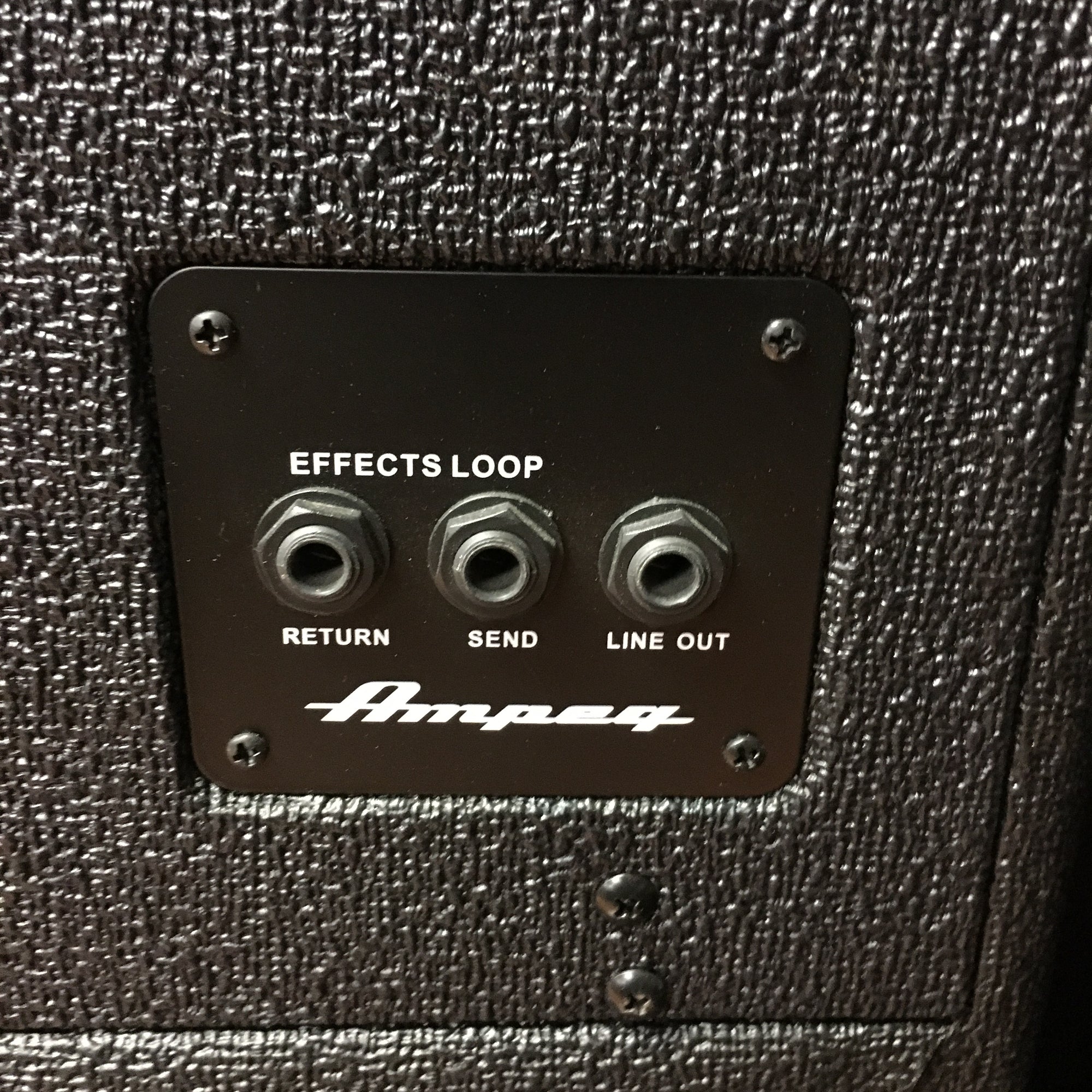 Ampeg BA-108 Bass Combo Amp