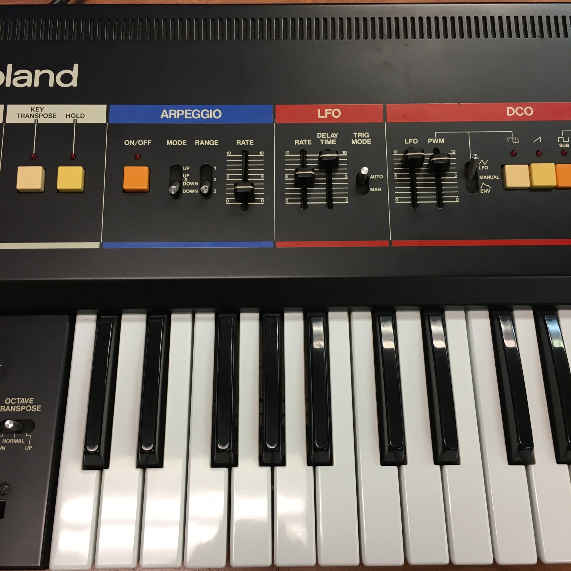 Vintage 1980s Roland Juno 6 Analog Synthesizer - Evolution Music Vintage 1980s Roland Juno 6 Analog Synthesizer - Evolution Music