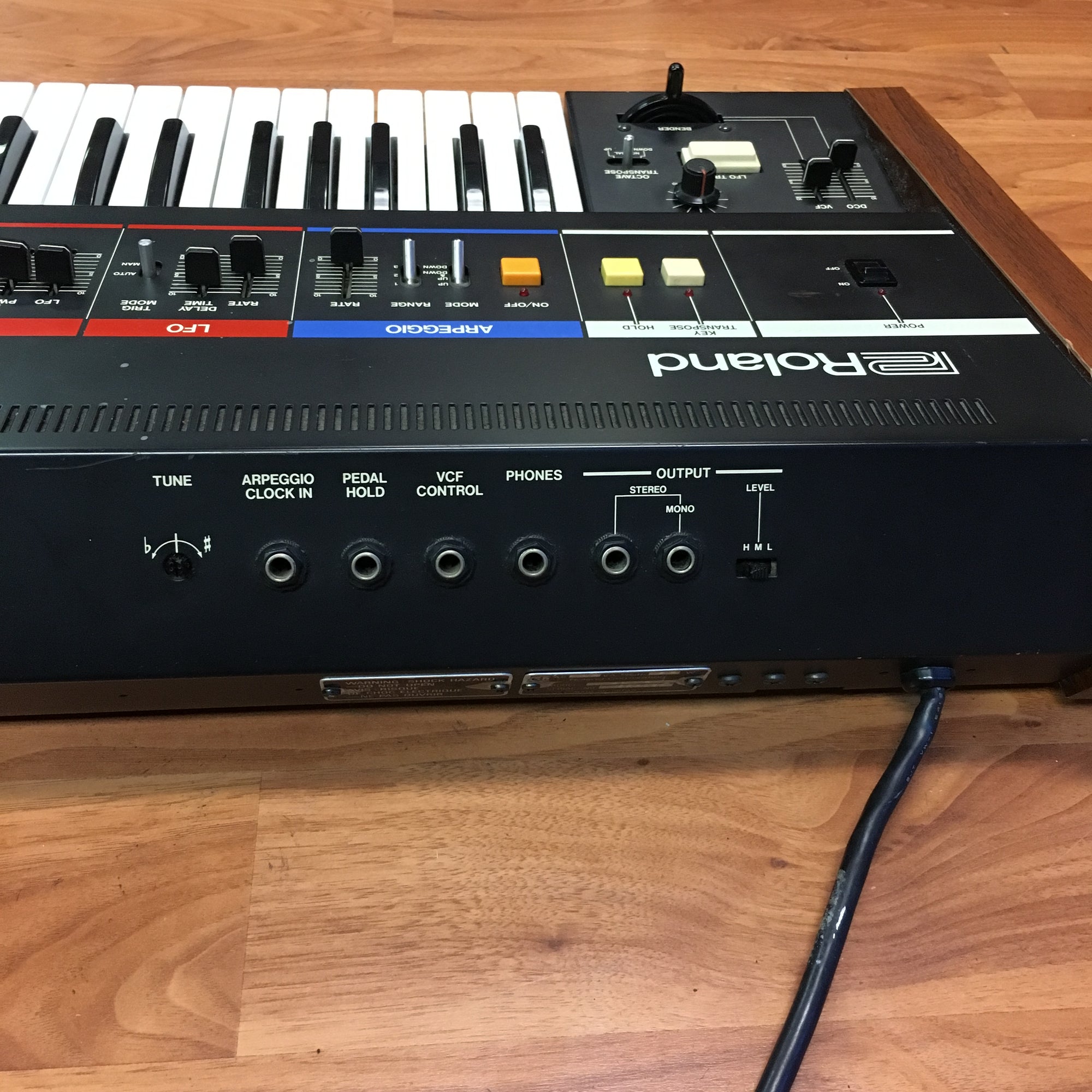 Vintage 1980s Roland Juno 6 Analog Synthesizer - Evolution Music Vintage 1980s Roland Juno 6 Analog Synthesizer - Evolution Music