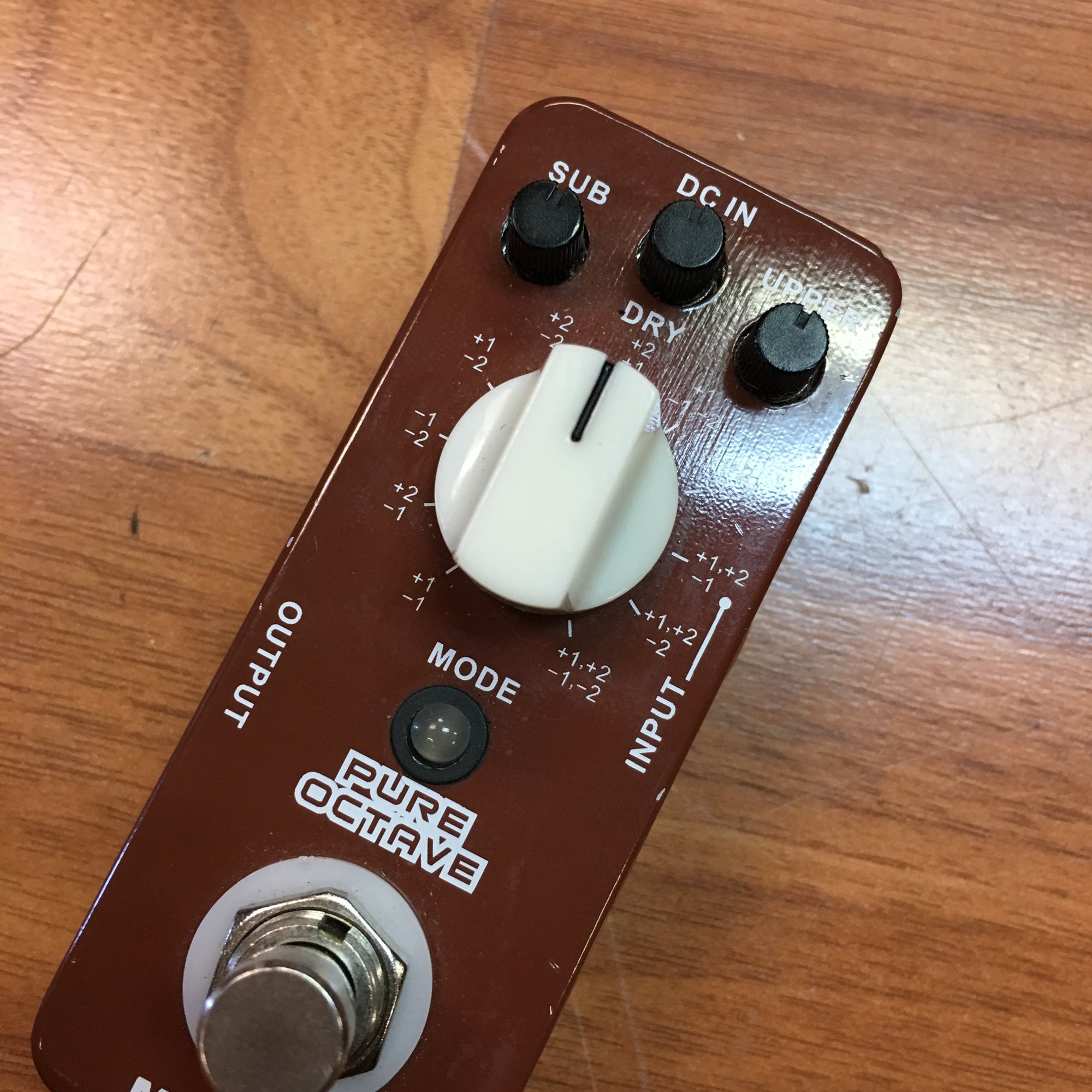 Mooer Pure Octave Effects Pedal