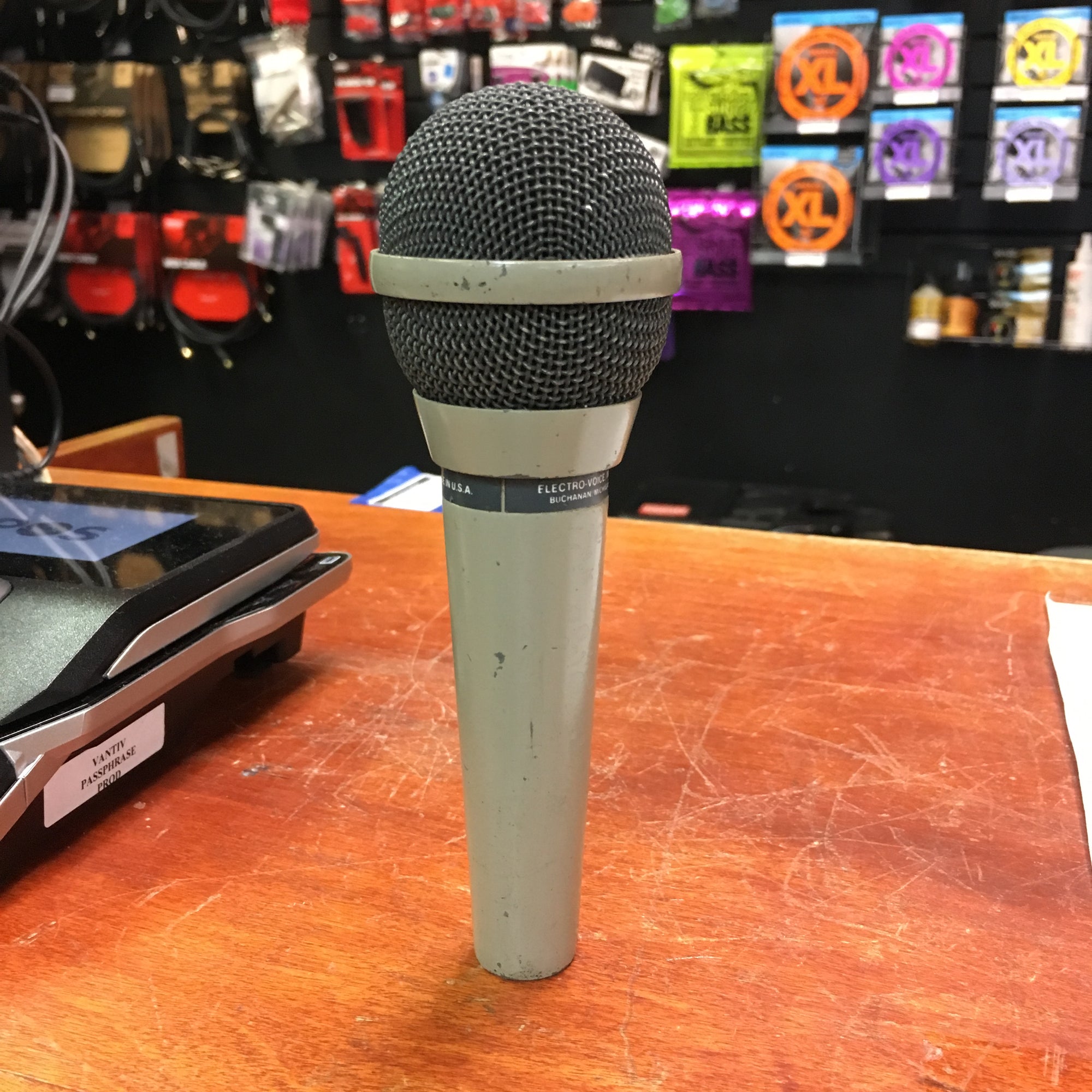EV PL91A Microphone