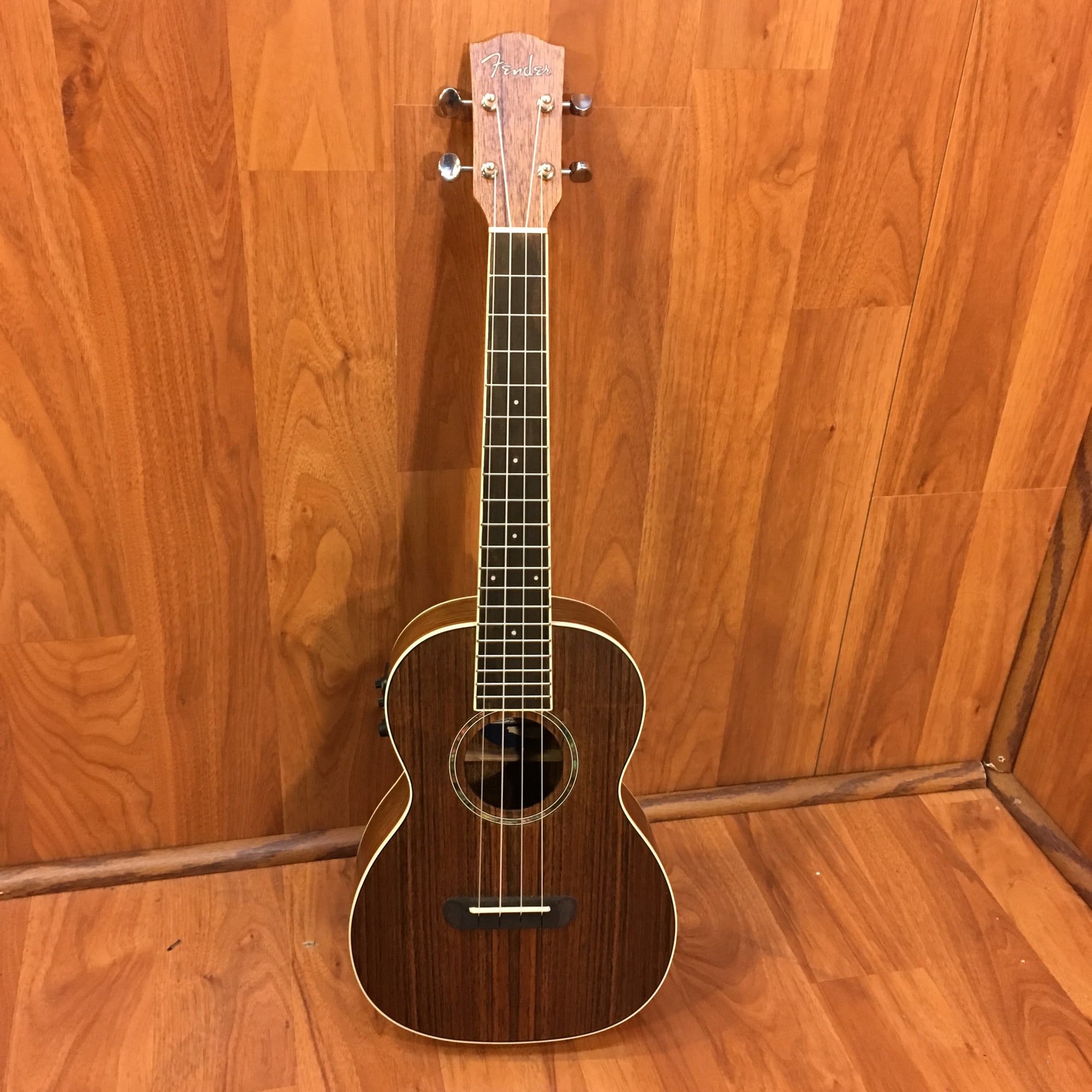 Fender California Coast Rincon Tenor Acoustic Electric Ukulele