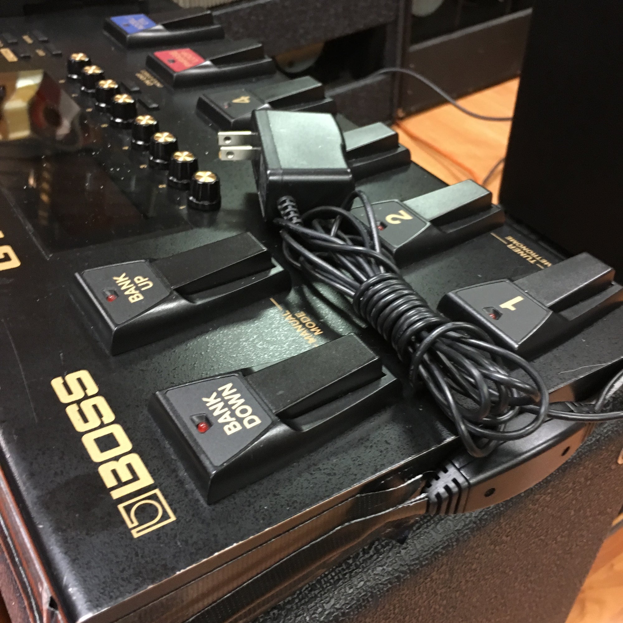 Boss GT-100 Effects Processor - Evolution Music