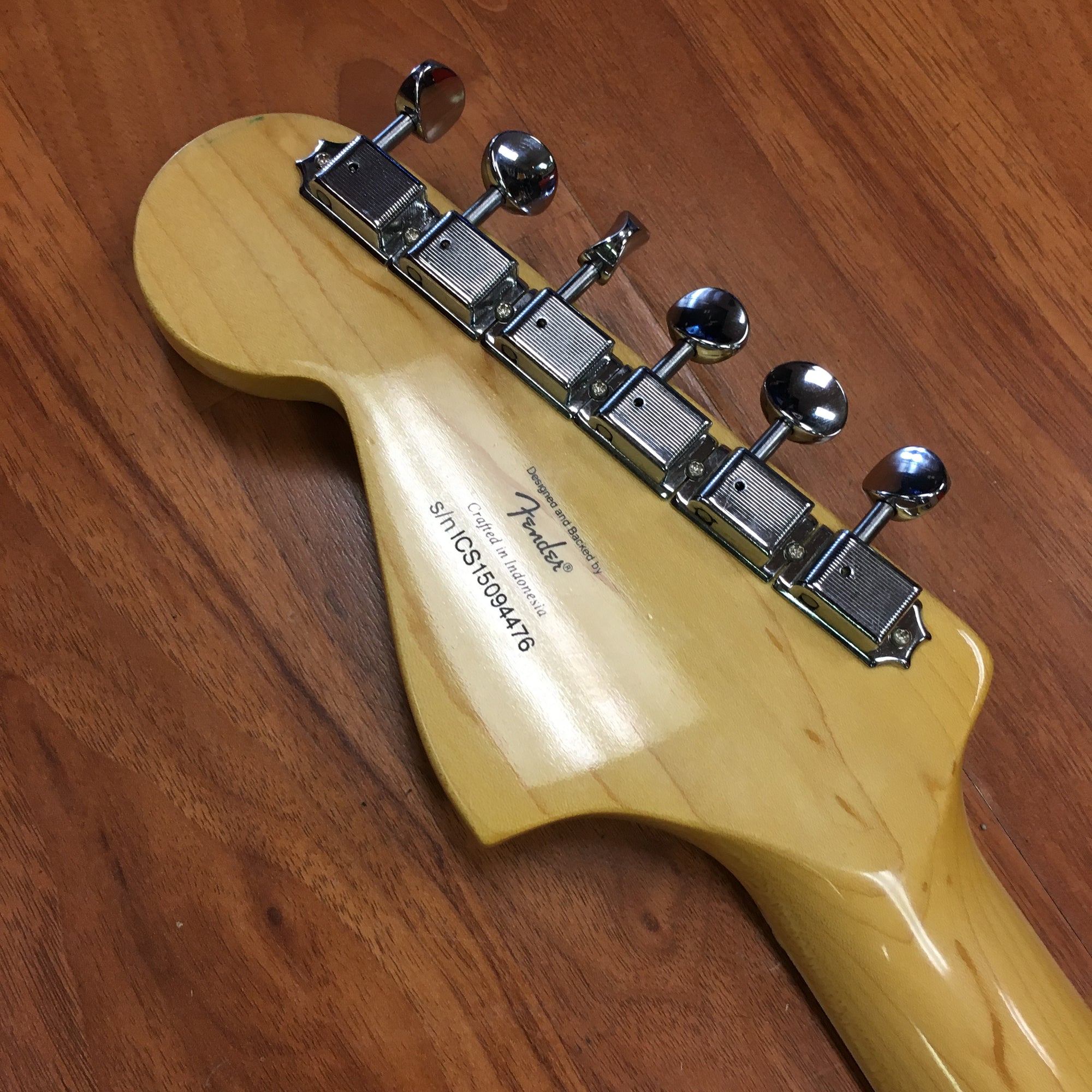Squier Vintage Modified Bass VI