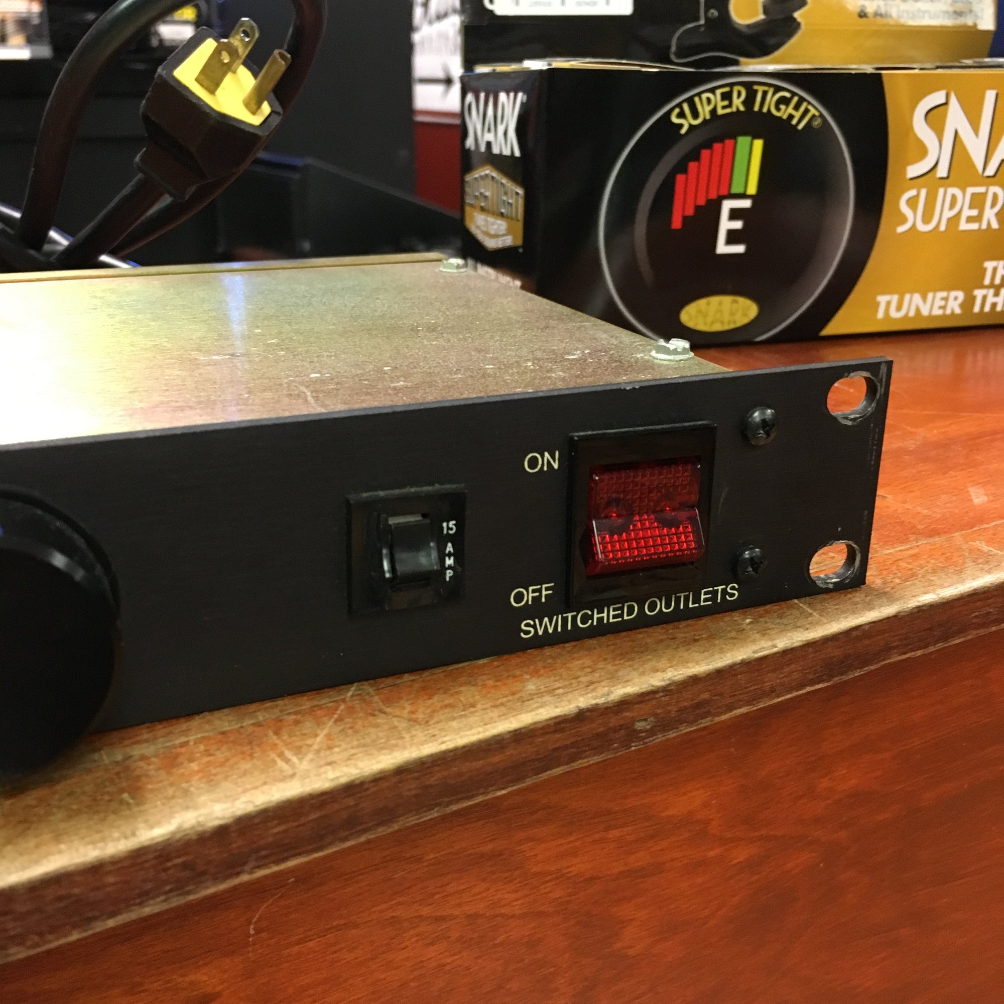 Furman PL Plus