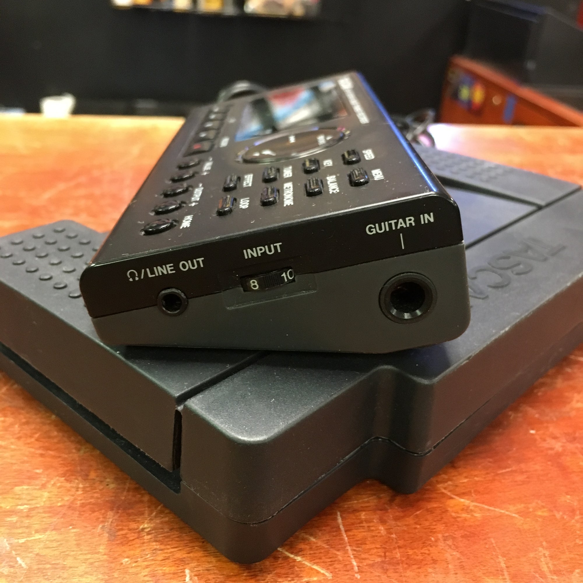 Tascam GB-10 USB Guitar / Bass Trainer