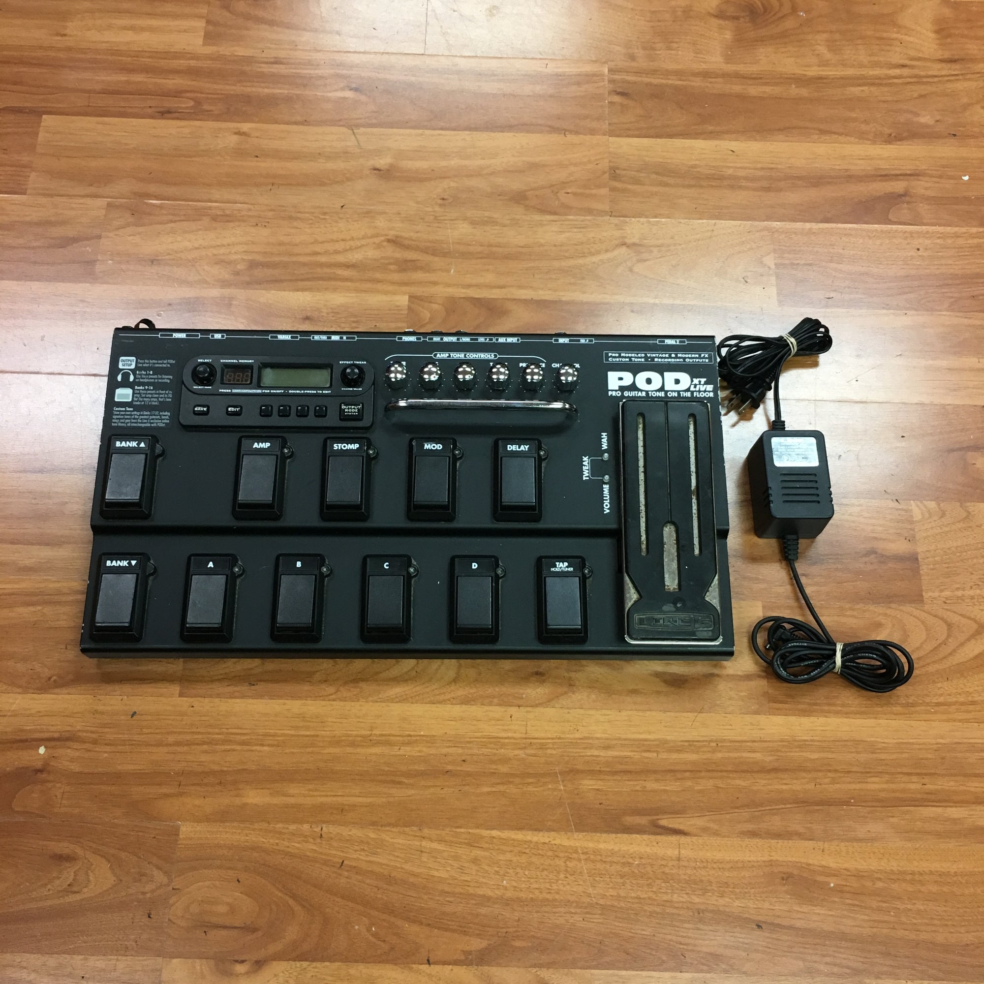 Line 6 Pod XT Live Pedalboard
