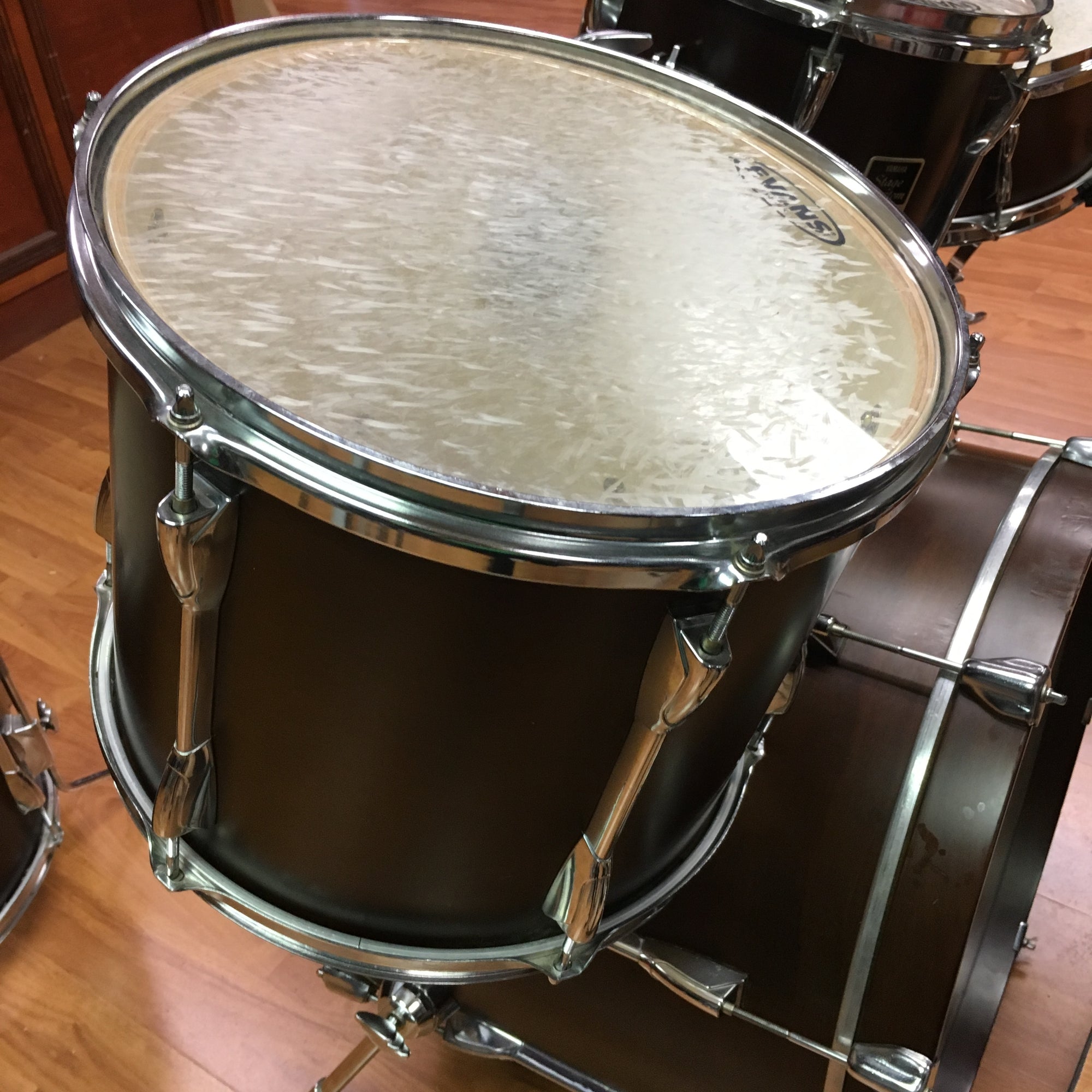 Yamaha Stage Custom 5 piece drum set