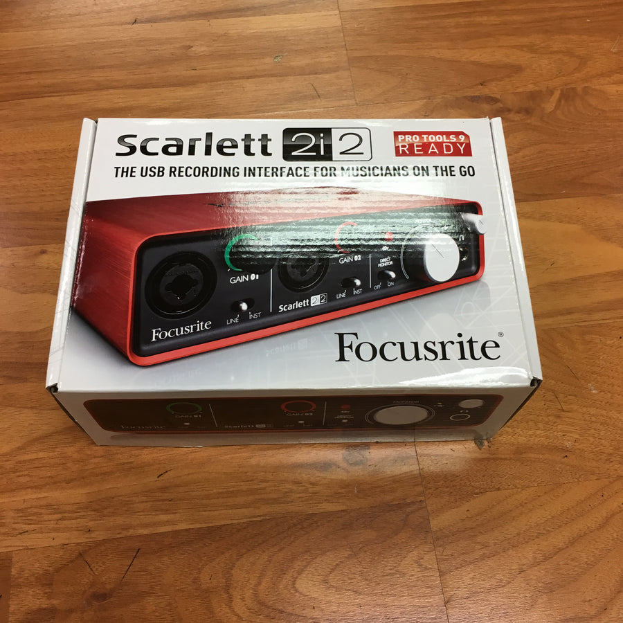 Focusrite Scarlett 2i2