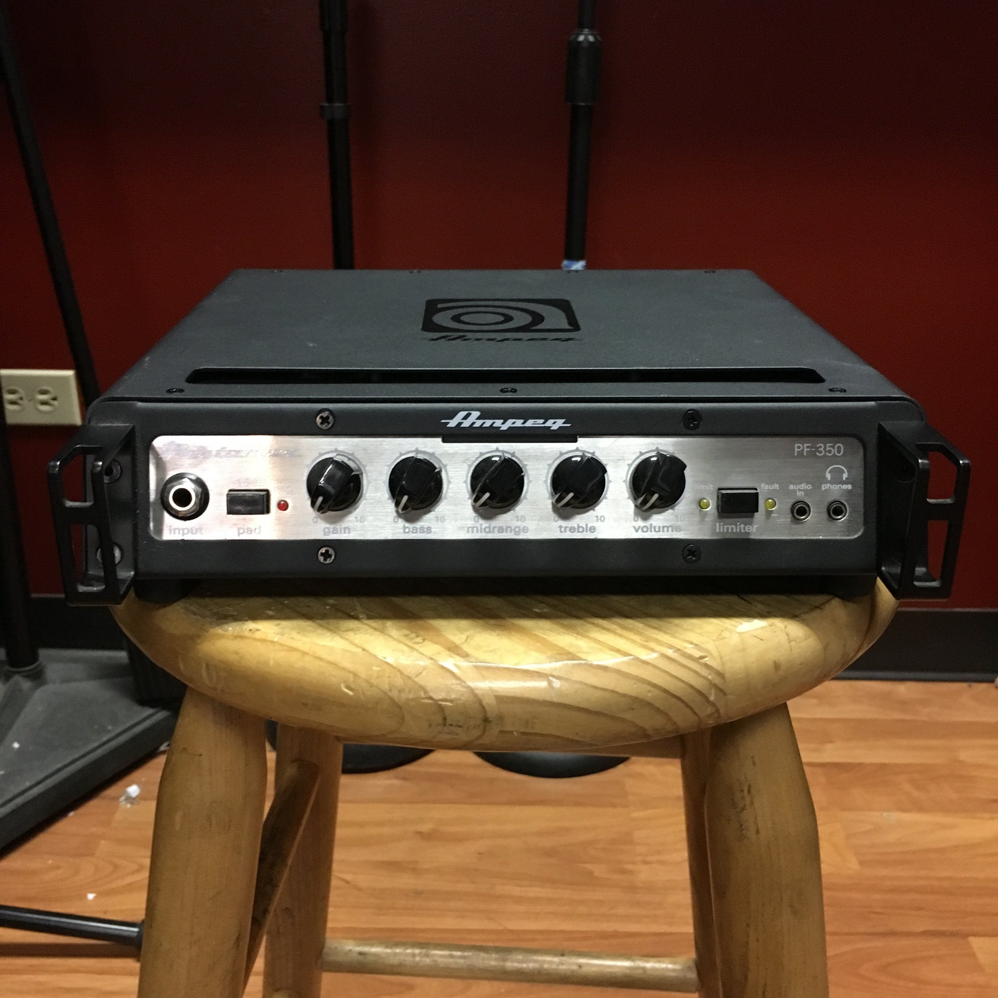 Ampeg PF350 Portaflex Amp Head w/ Case - Evolution Music