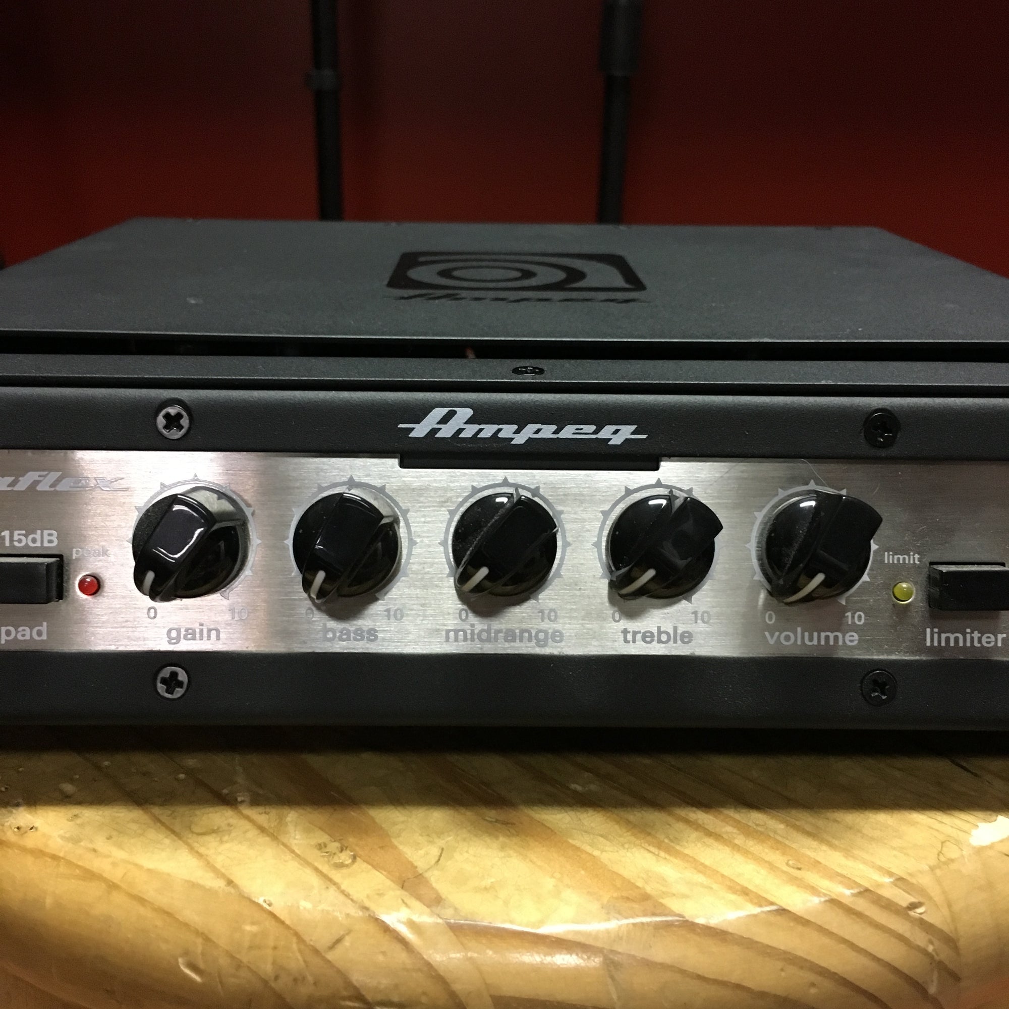 Ampeg PF350 Portaflex Amp Head w/ Case
