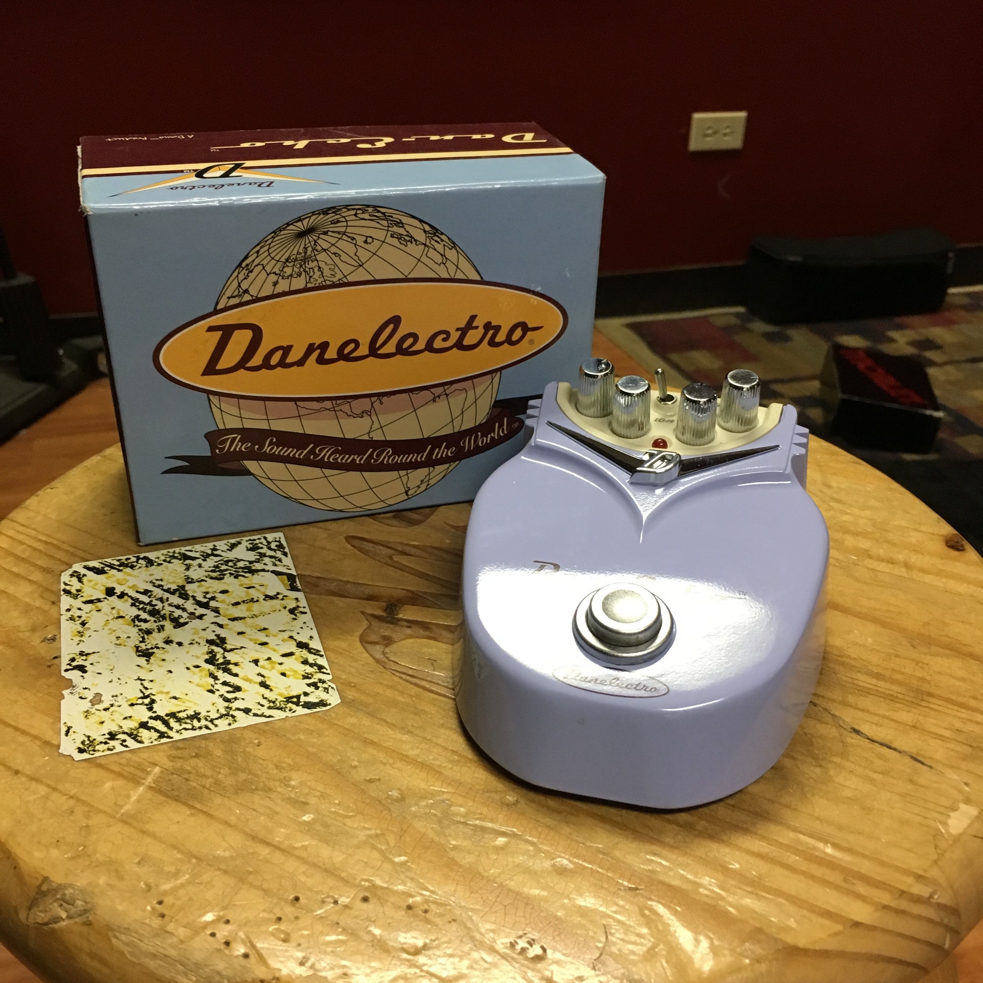 Danelectro Dan Echo Delay Pedal w/ Box - Evolution Music