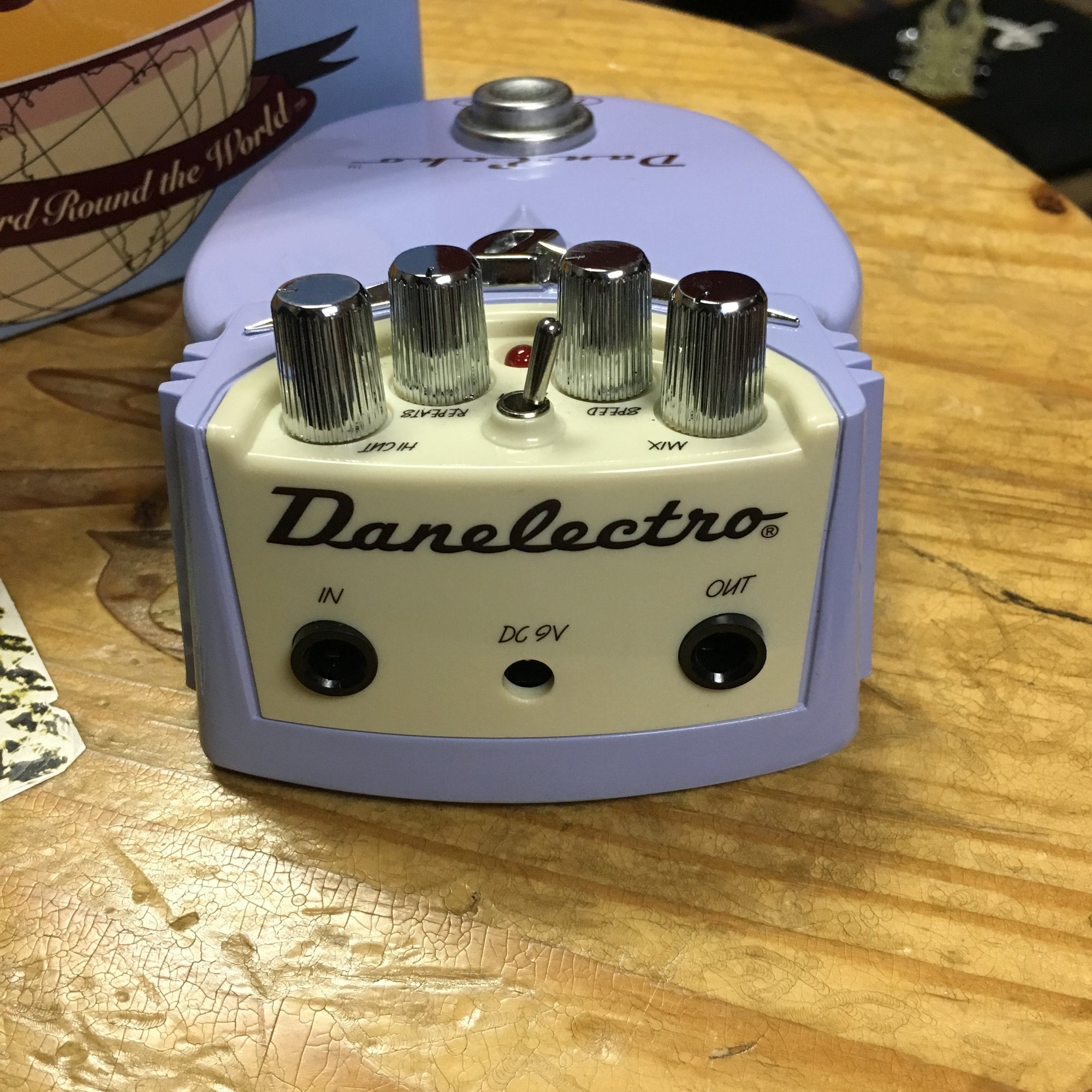 Danelectro Dan Echo Delay Pedal w/ Box - Evolution Music