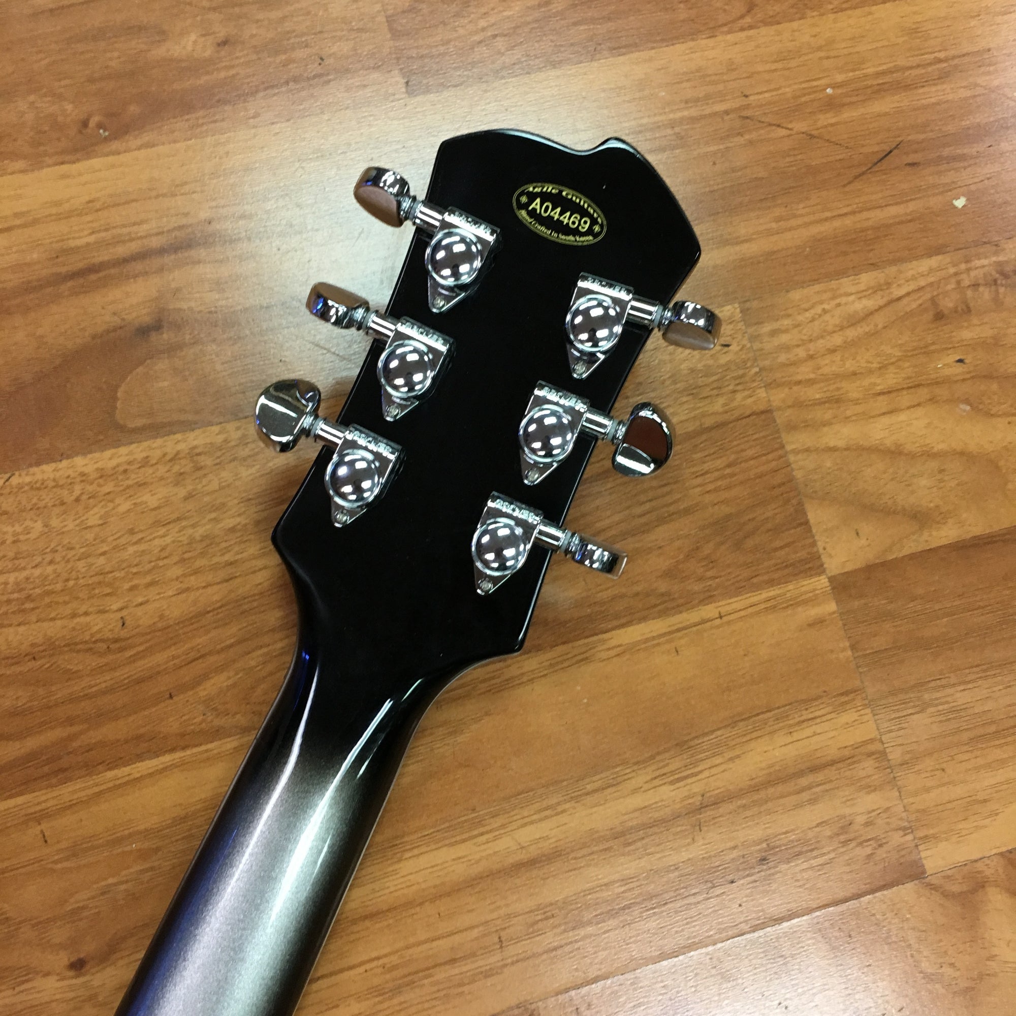 Agile 2000 LP Style Silver Burst