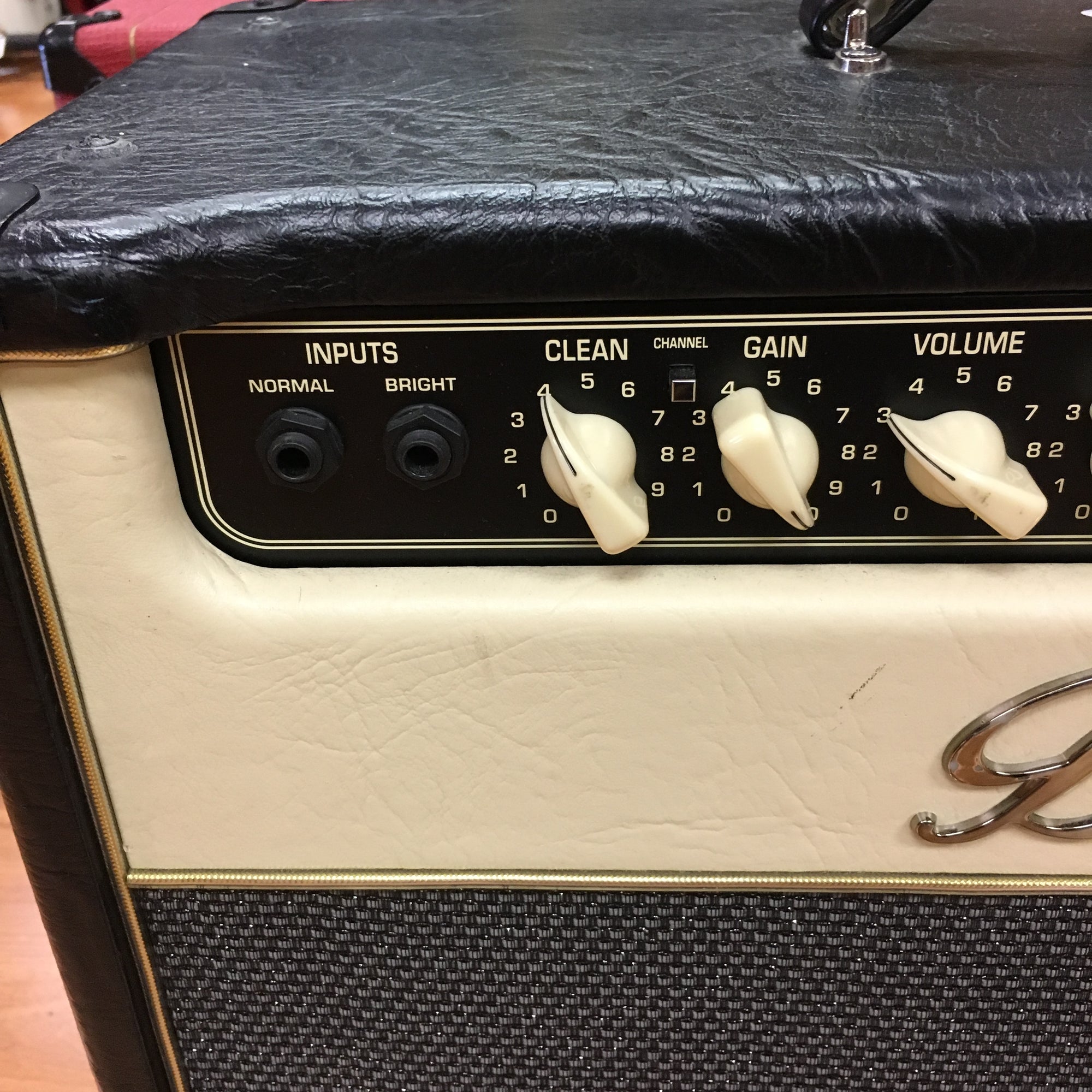 Bugera V22 1x12 Combo w/ WGS Reaper Speaker