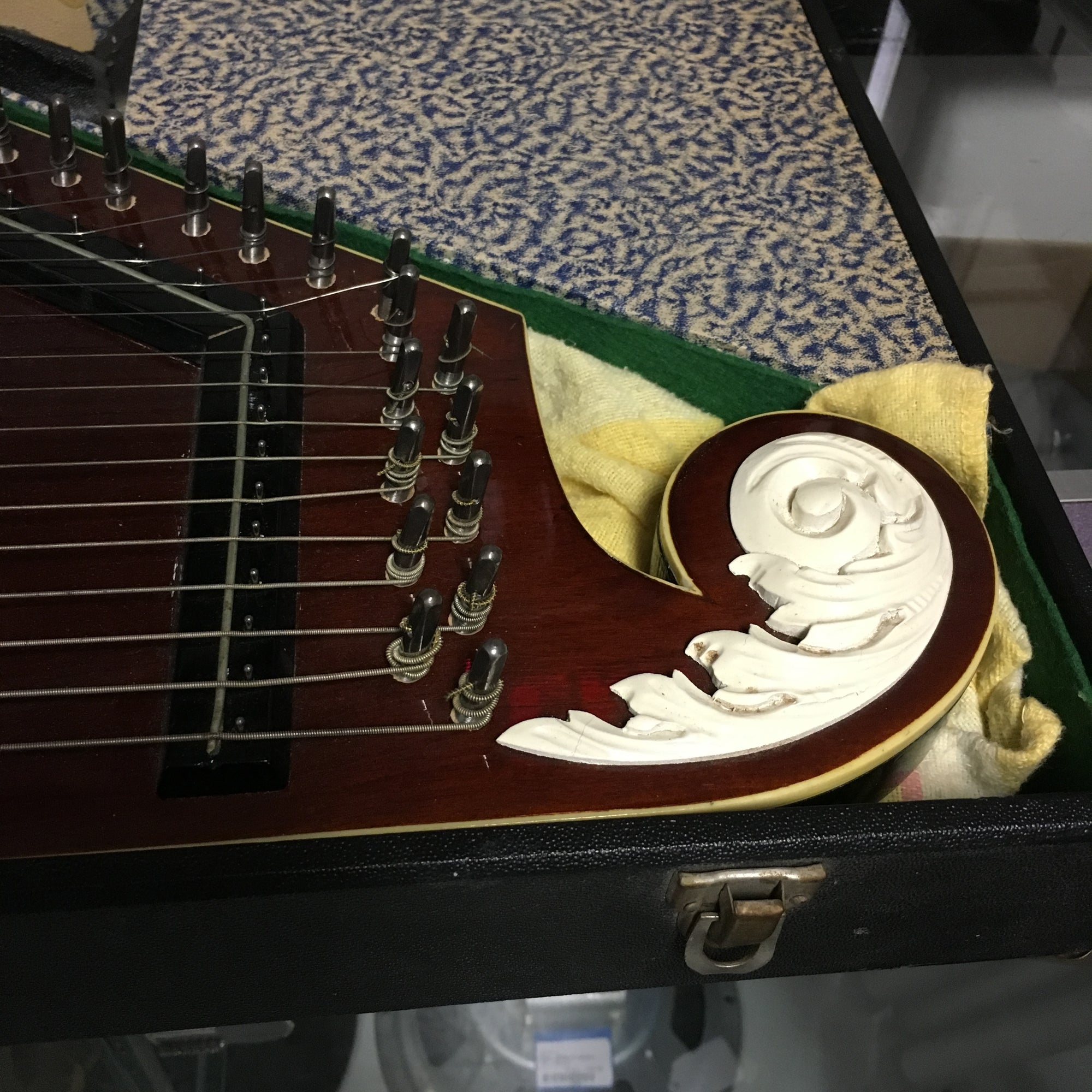 Framus Kokles w/ Case