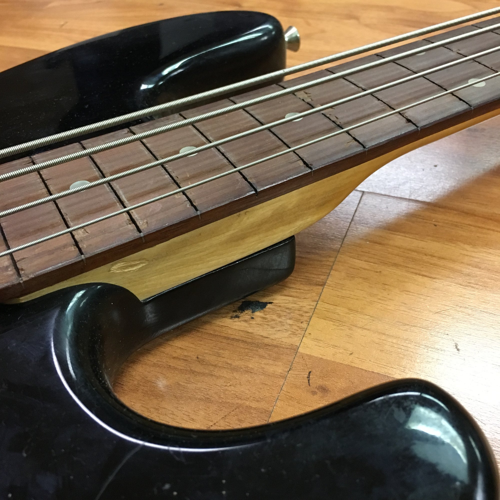 Maxtone Fretless PJ Bass (Defretted)