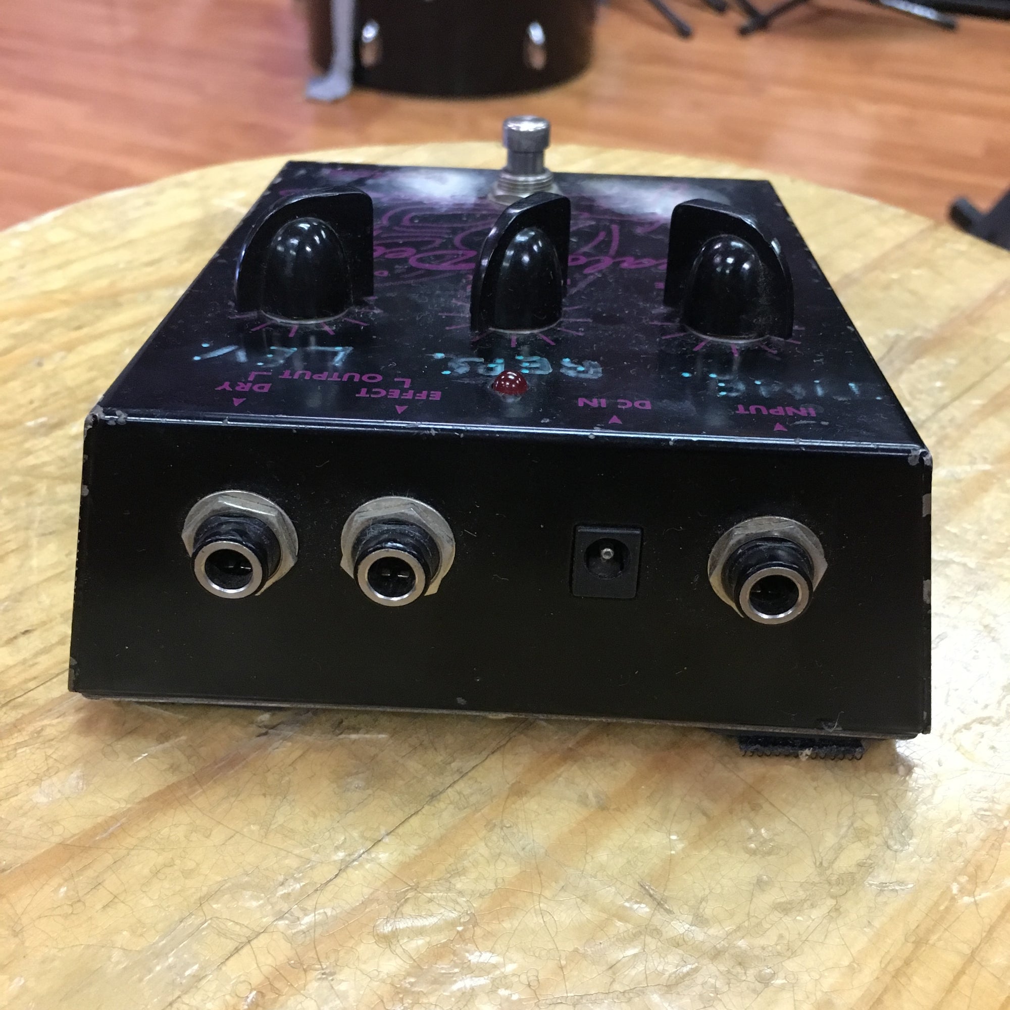 IBANEZ AD99アナログディレイ Ibanez / ADMINI アナログ・ディレイの特徴と使い方などを